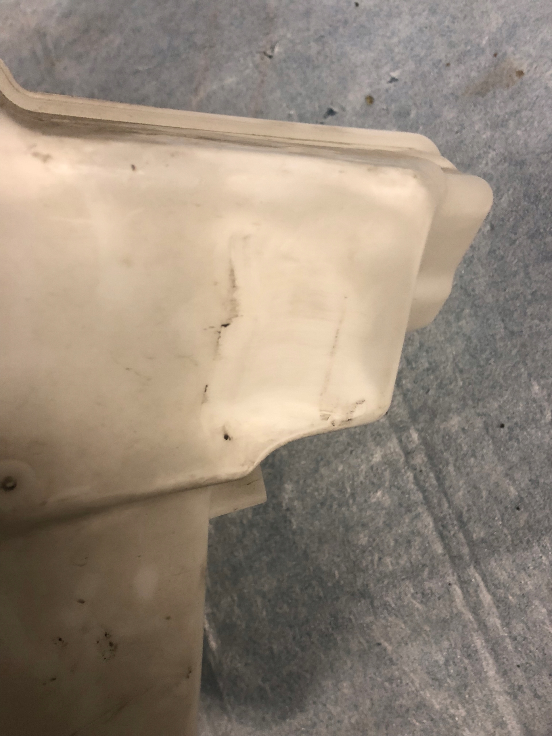 tank washers VW ARTEON nr,00