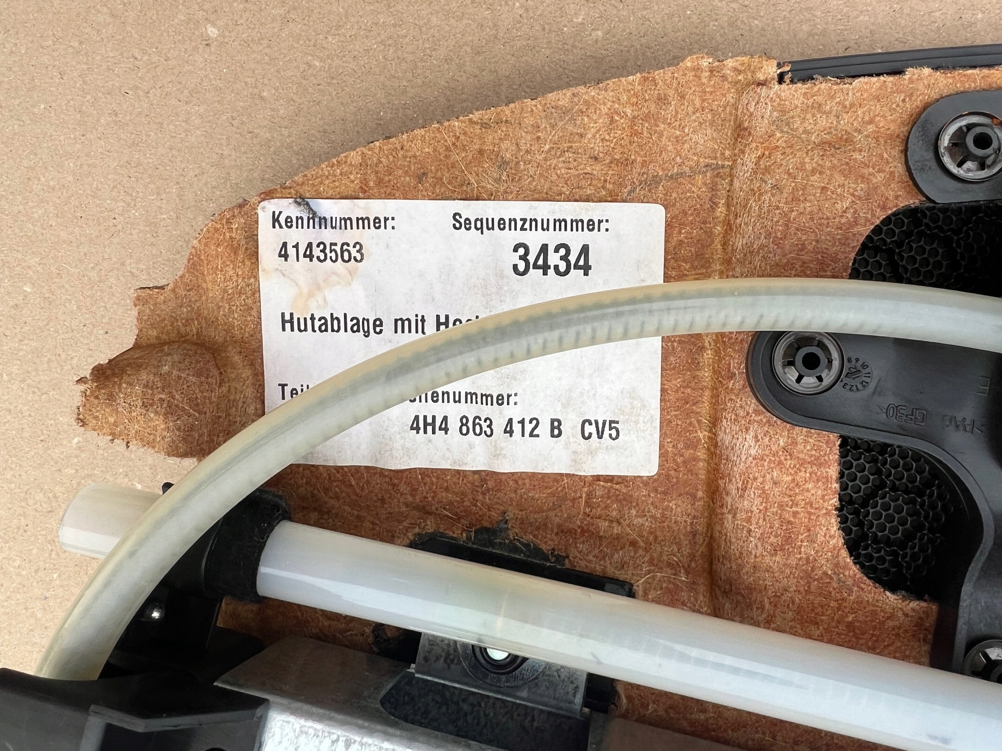 AUDI A8 D4 LONG plato blinds boot electrical 4H4863412B