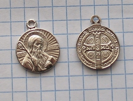 medalik święty Benedykt