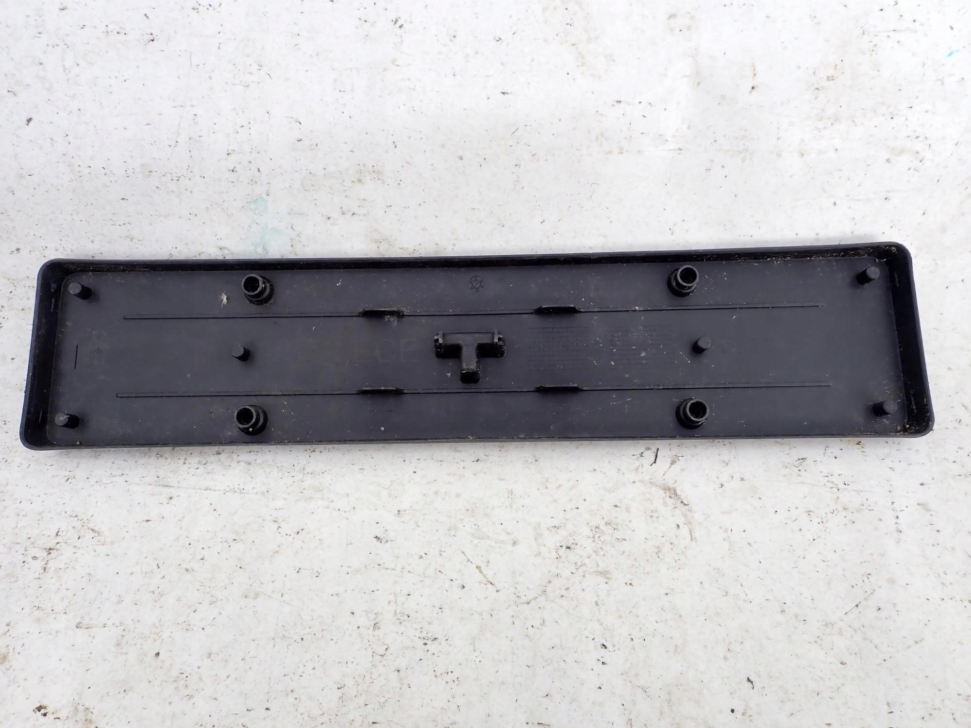 MERCEDES GLC and 1 X253 15-22 cap holder signs front
