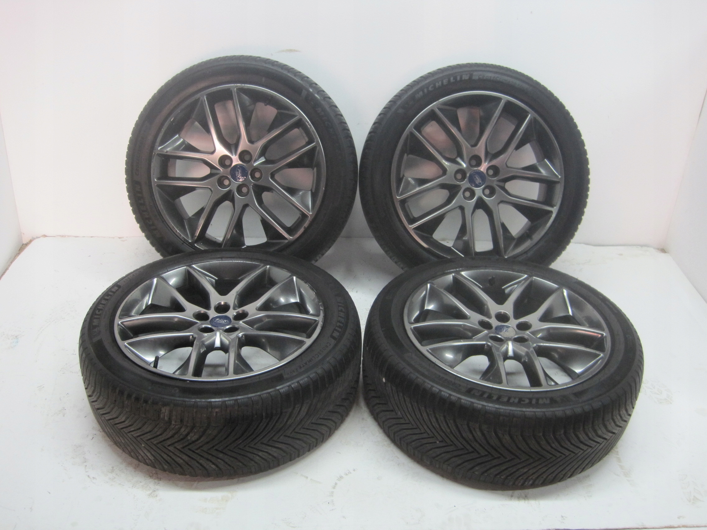 wheels discs tyres FORD EDGE R20 M+S 5MM