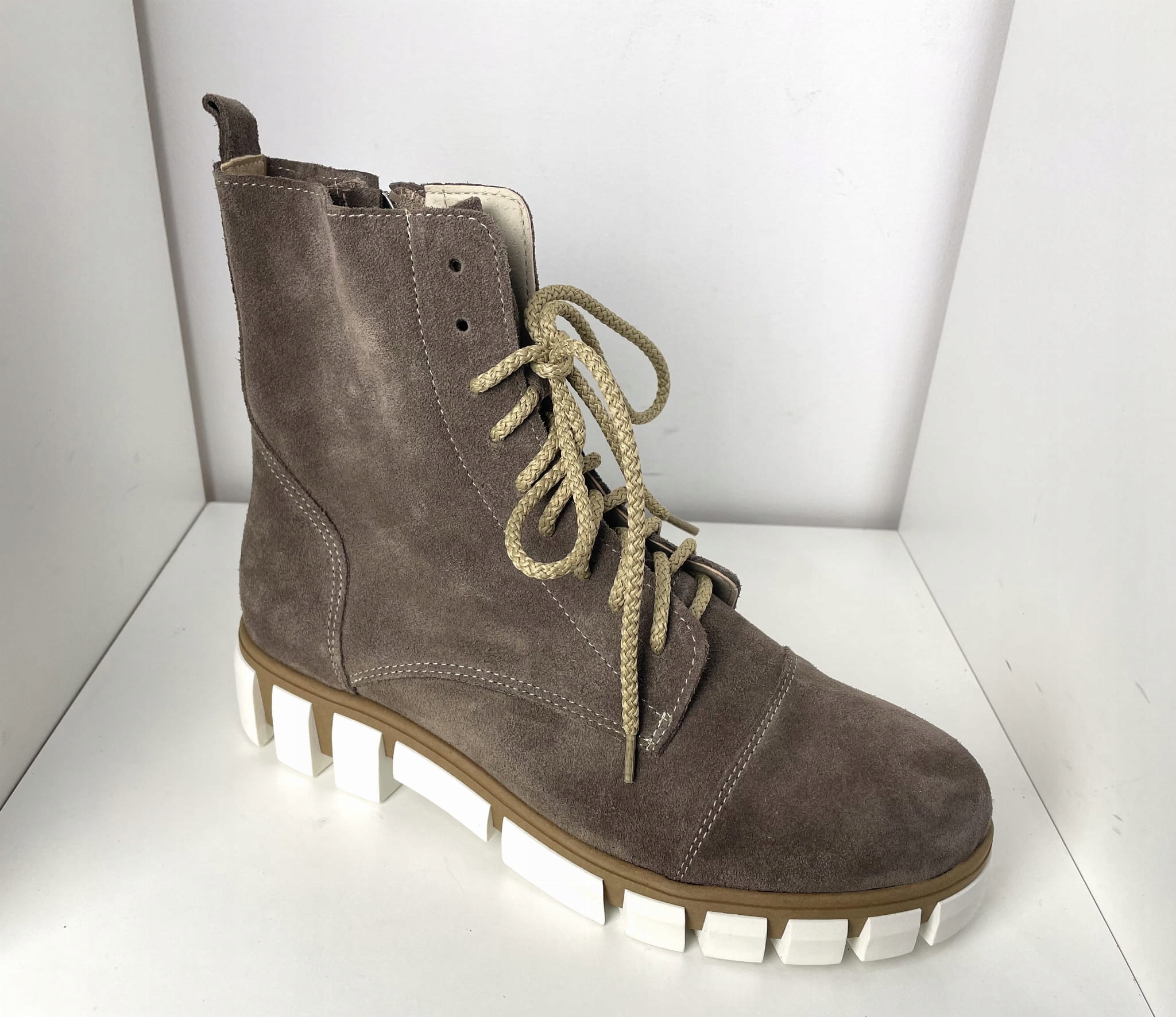 Dámské kotníkové boty Caroline 1506/M Cappucino 39, Černá