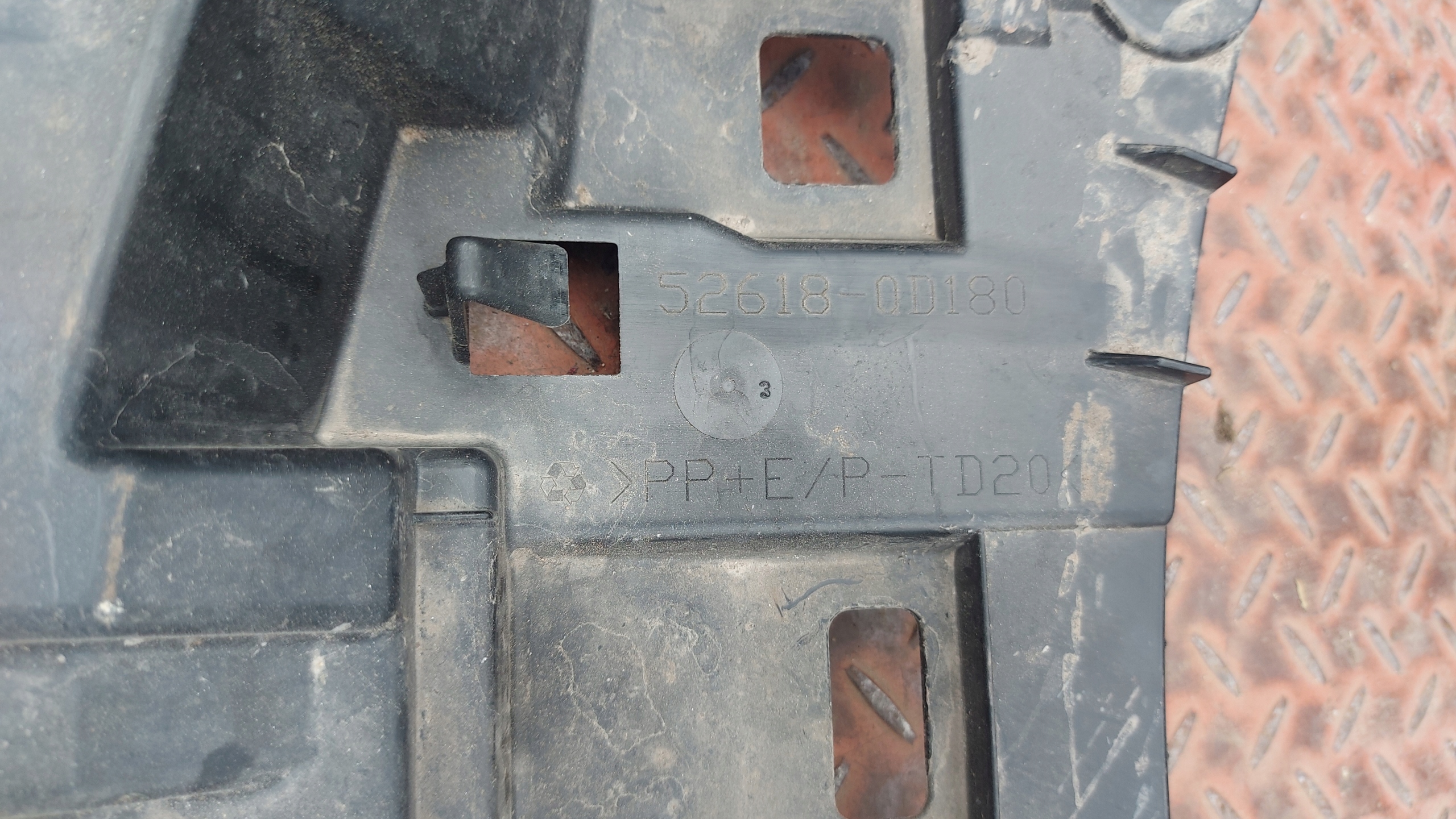 ABSORBER cover below bumper TOYOTA YARIS CROSS 21
