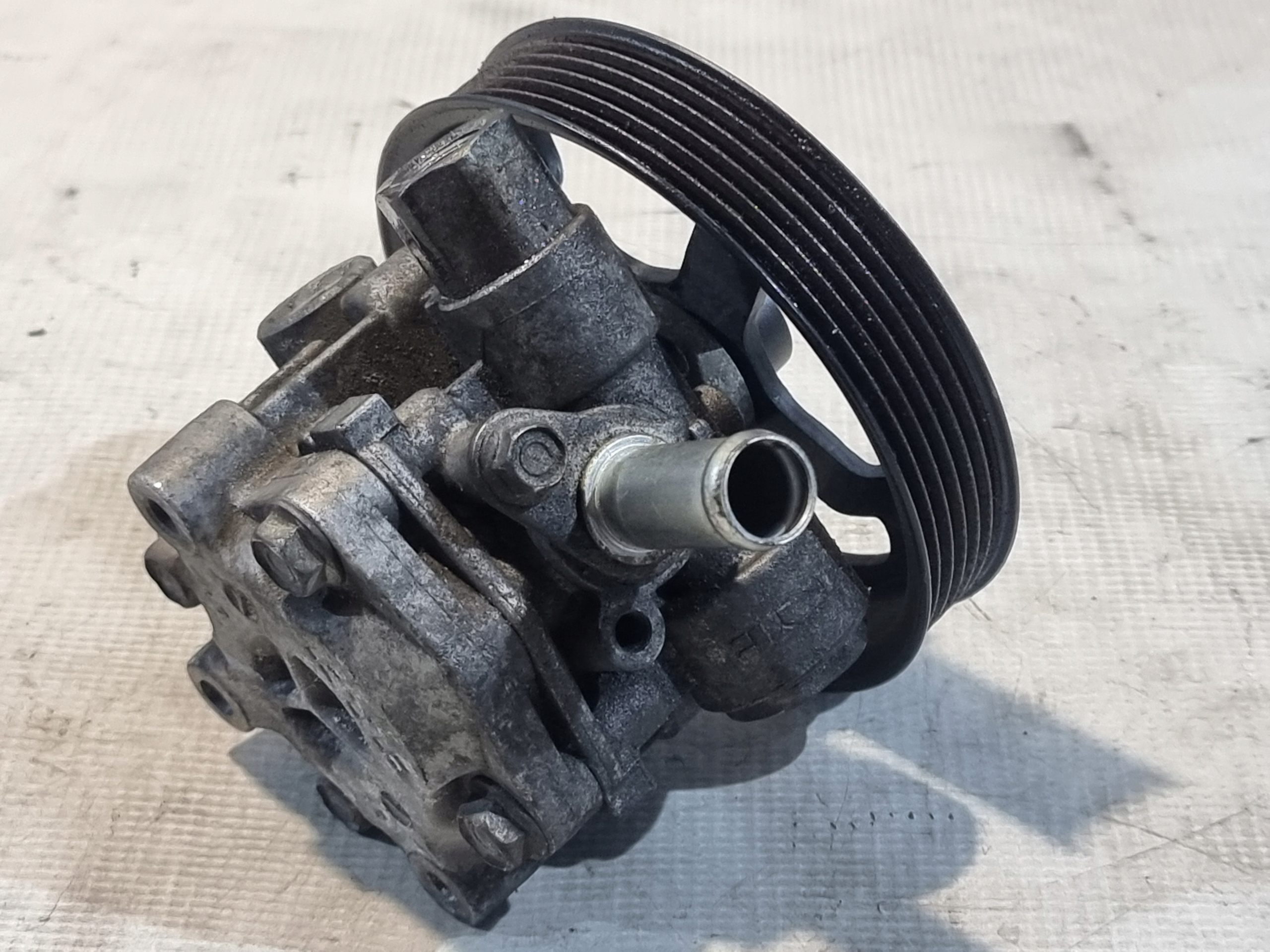 servo pumpa DODGE CALIBER 2.0B 08r