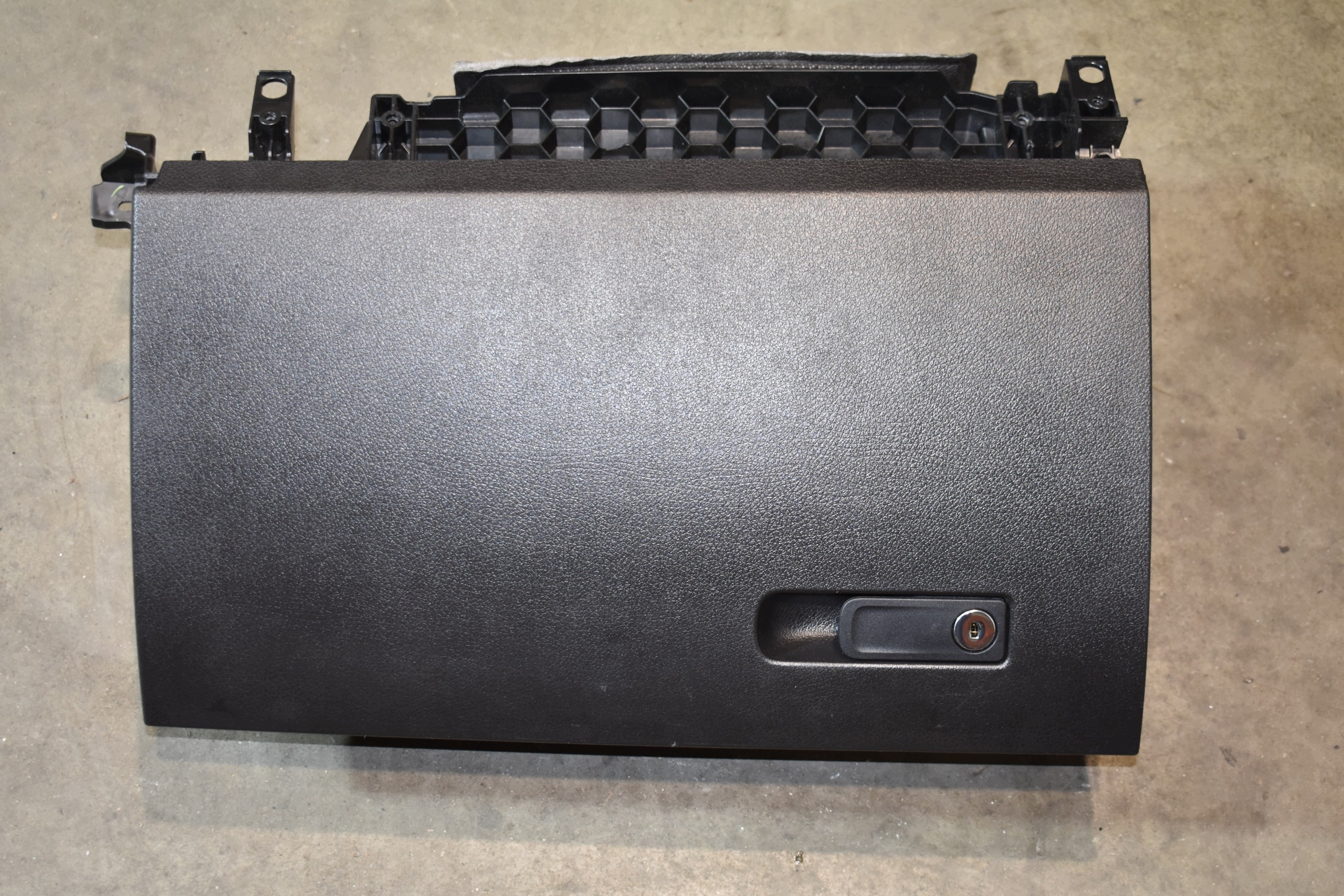 top zustand handschuhfach des beifahrers schwarzer MERCEDES W177
