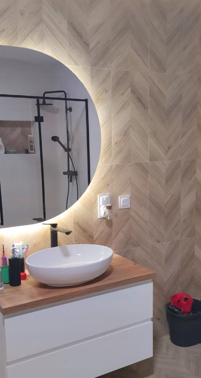 LUSTRO 90 LED ZE ŚCIĘTYM BOKIEM PÓŁOKRĄGŁE LEDOWE Typ lustra ścienne