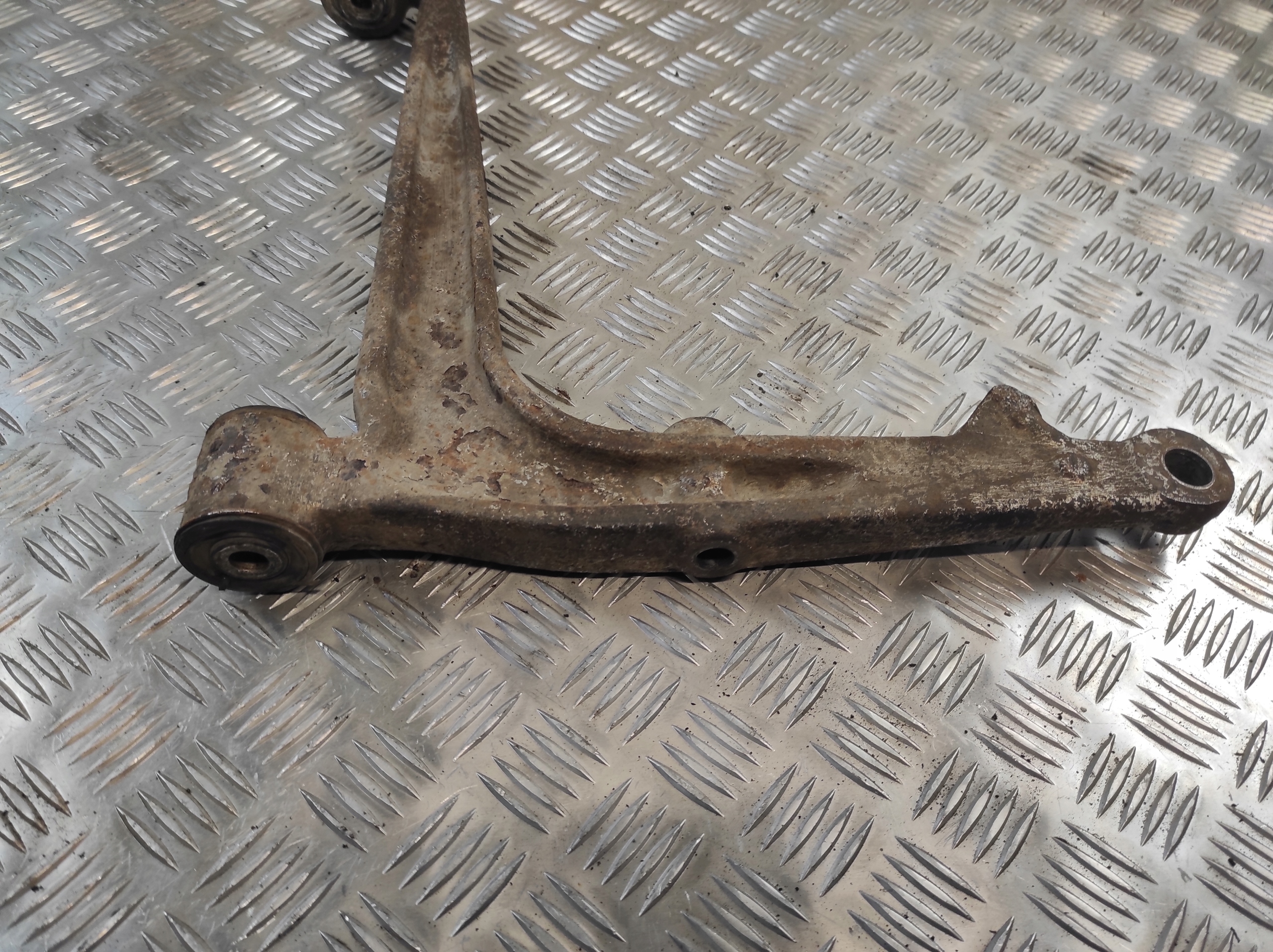 VW VOLKSWAGEN TRANSPORTER T4 arm front right 701407166 original