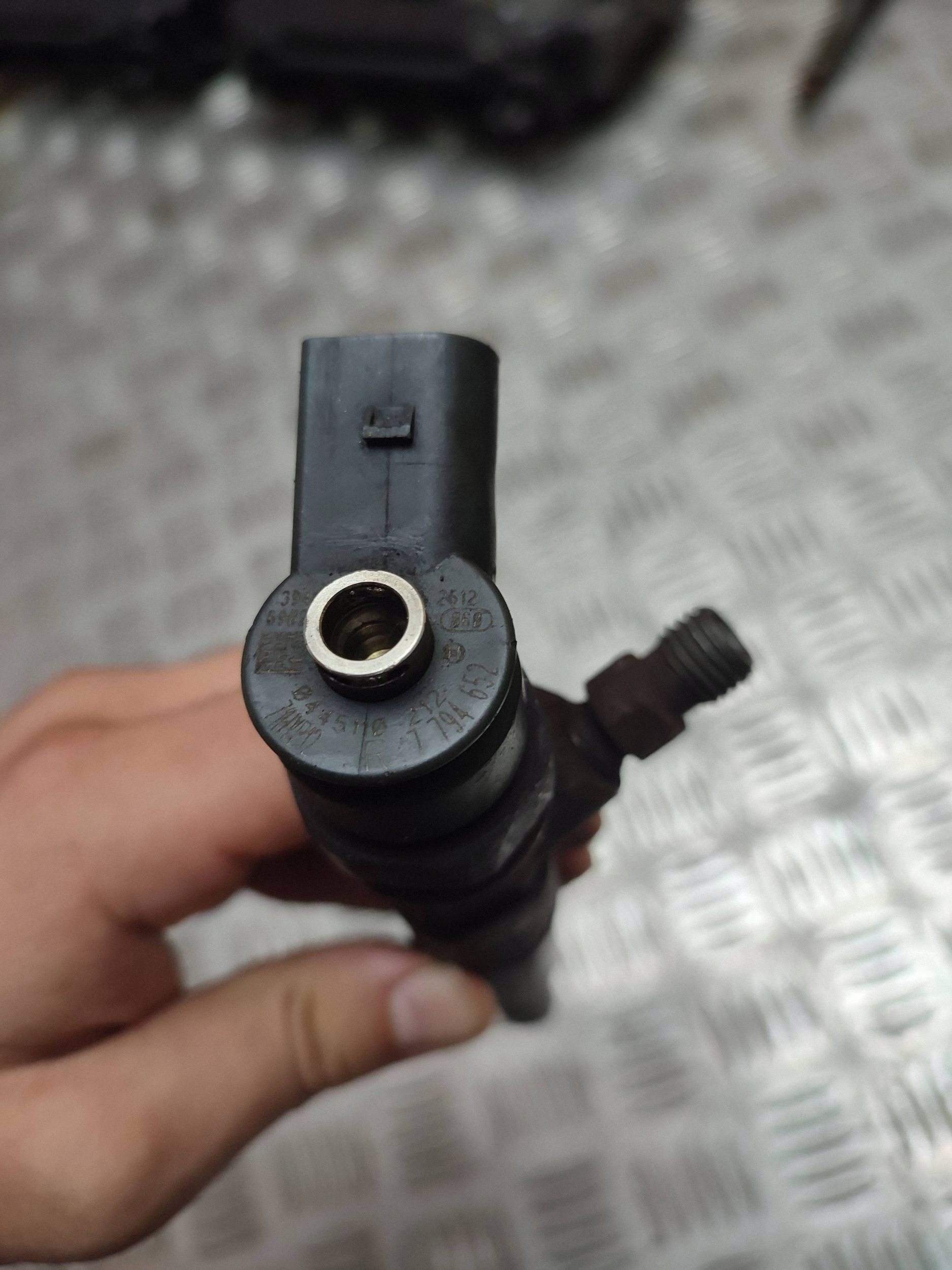 BMW 5 E60 E61 525d Injecteurs M57N 7794652