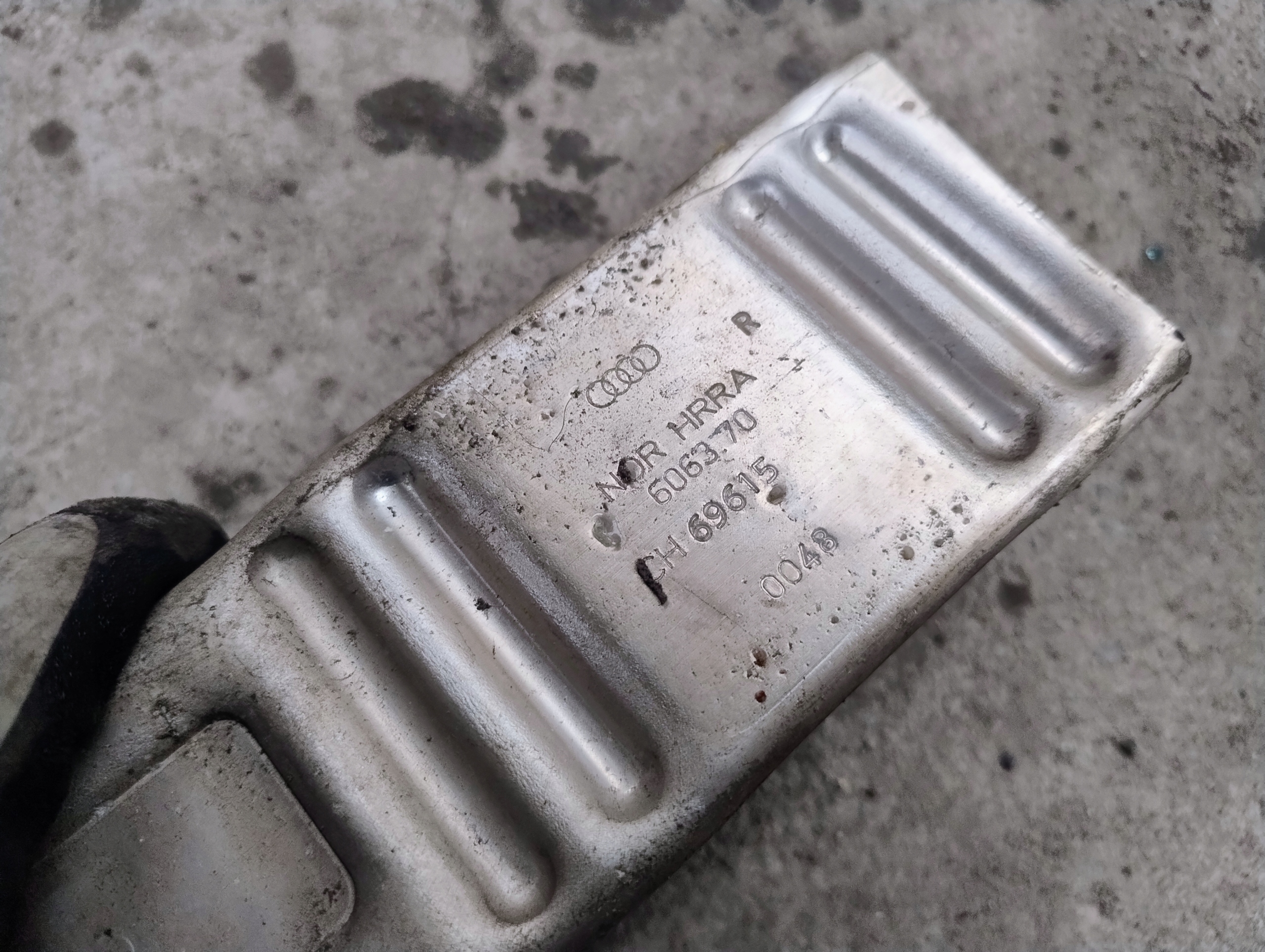 Halter belki der Stoßstange heck rechts audi a4 b6