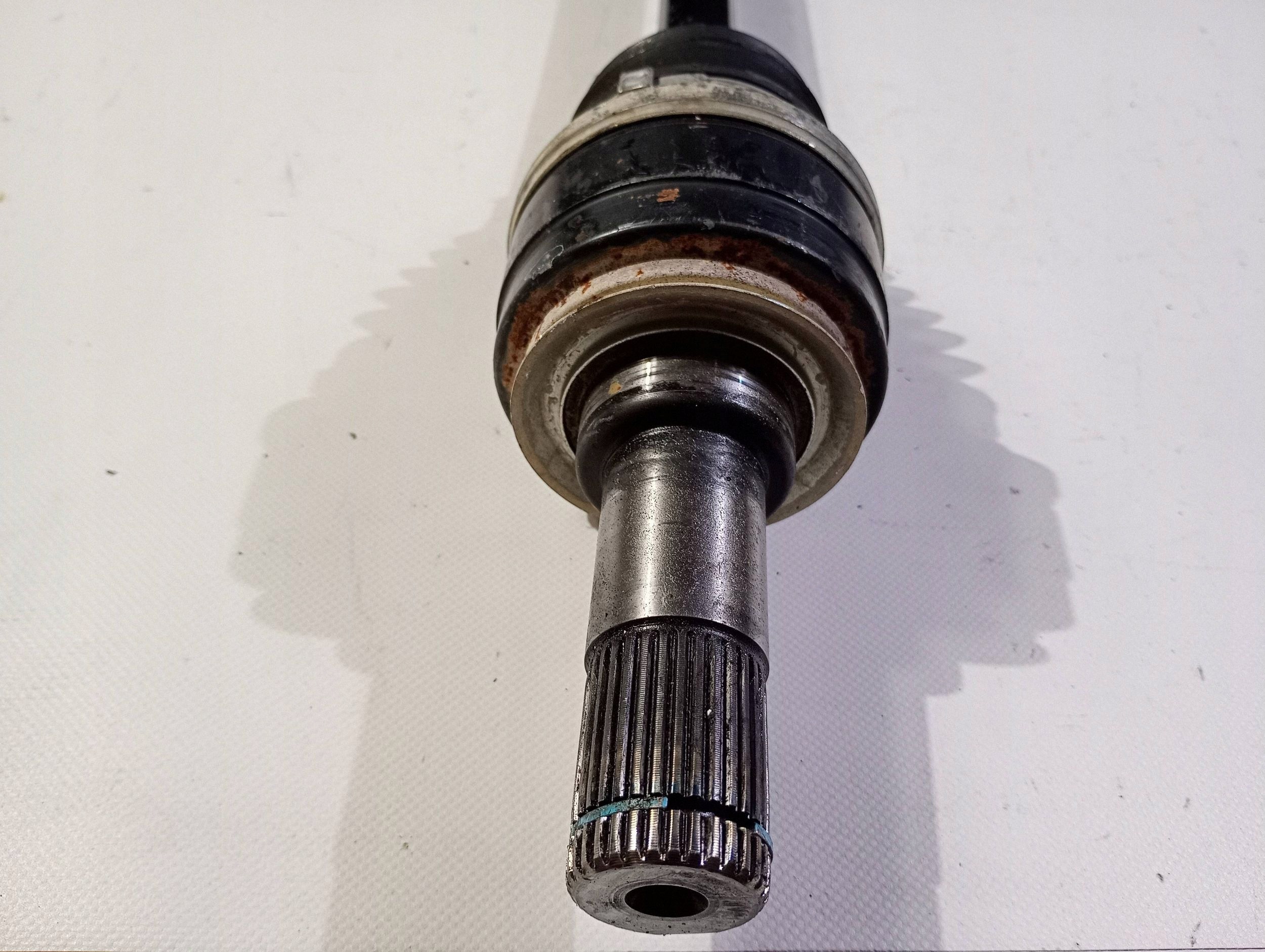 semi-axis left rear part rear left Chevrolet Camaro SS 6.2 v8 2009-2015