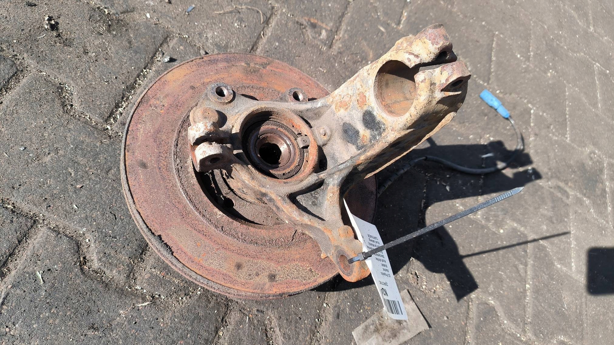 поворотный кулак, цапфа левый перед CITROEN C4 CACTUS