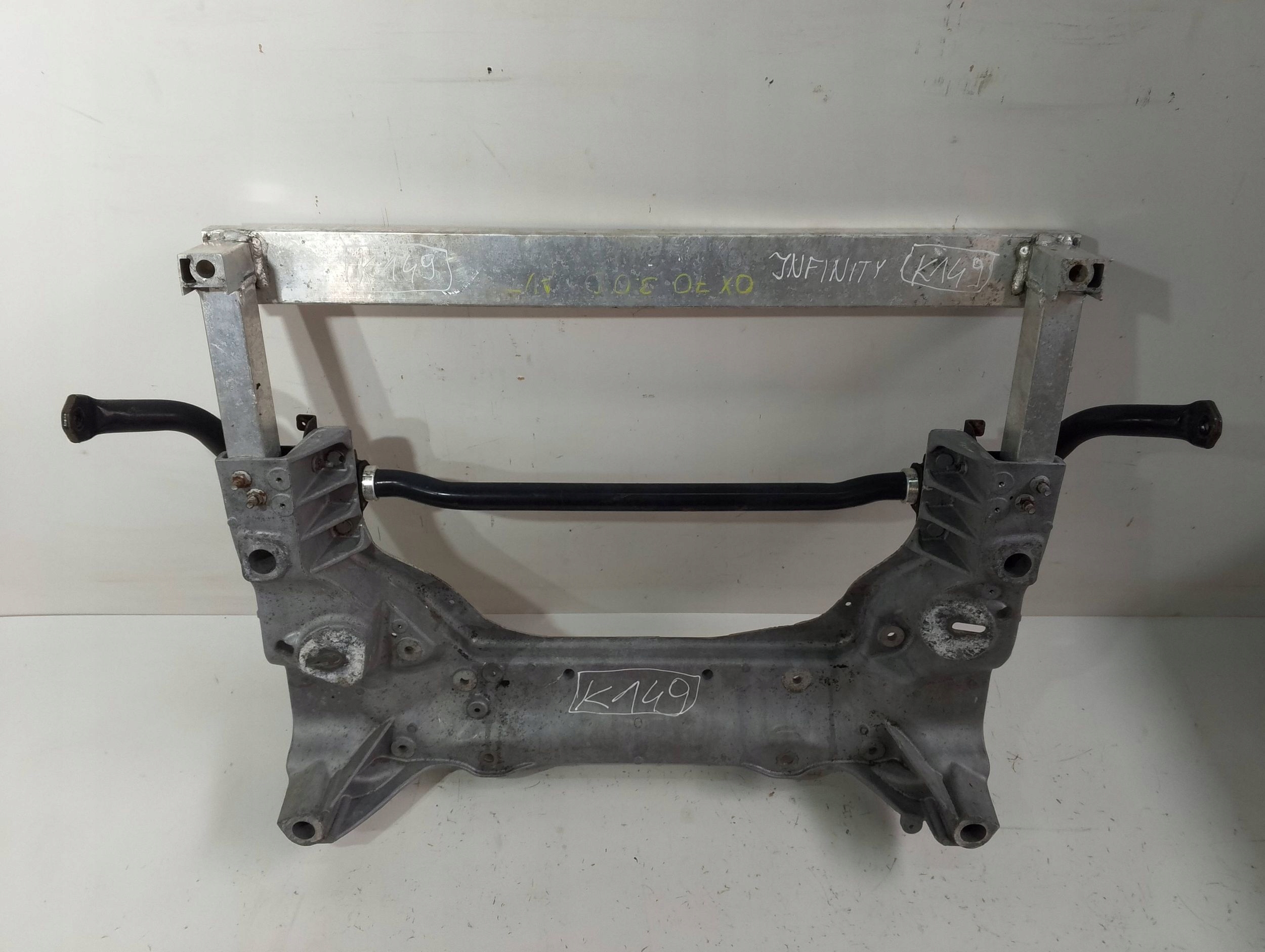 Infiniti Q70 Y51 Sanki przednie (K170)