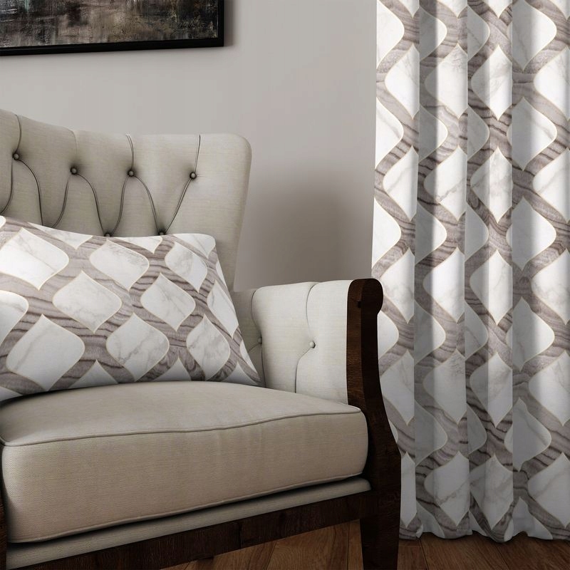 Závěsy hotové na míru oka a páskou Béžové vzory