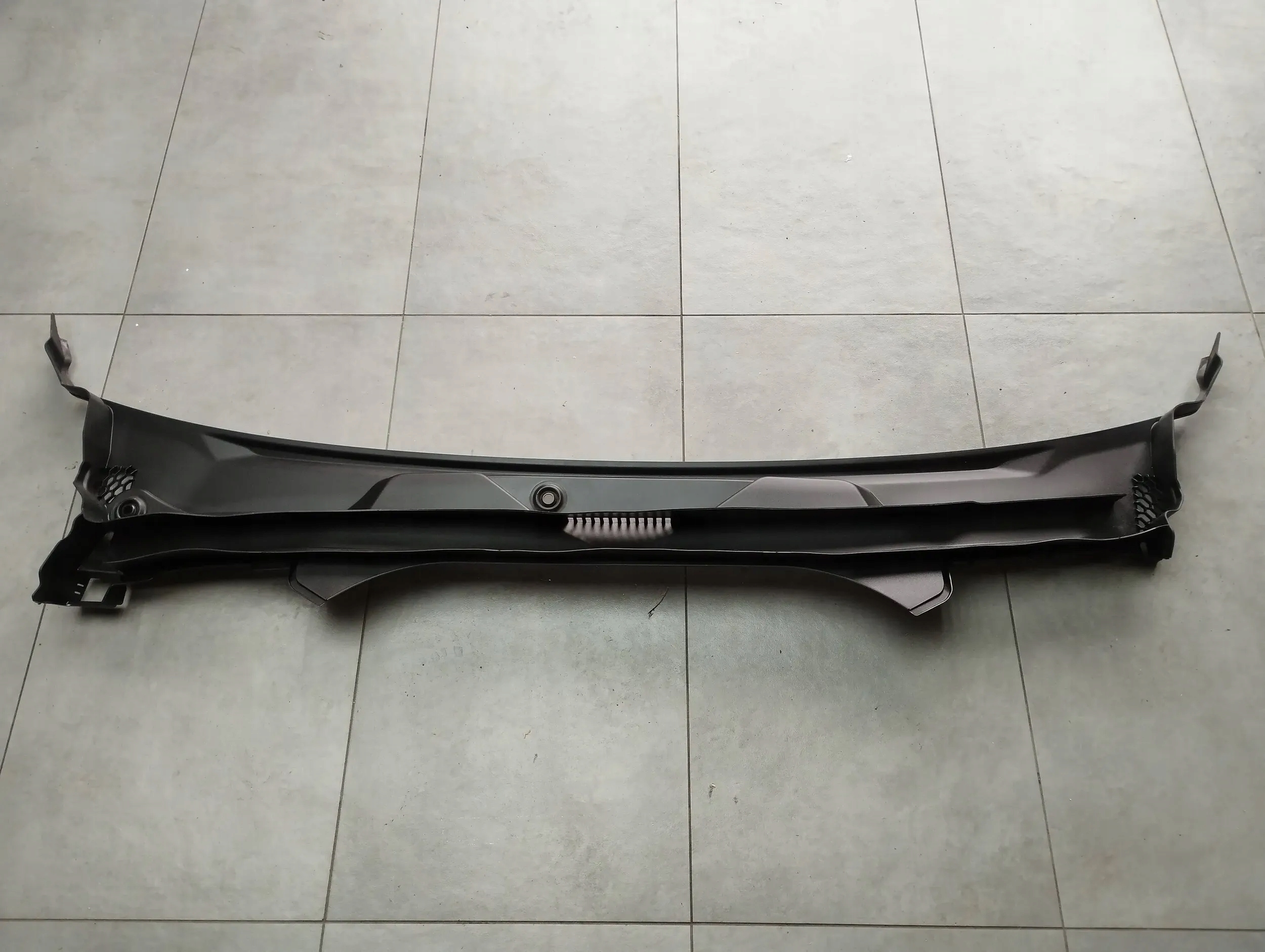 BMW 7 G11 torpedo plastic 7357241 UK