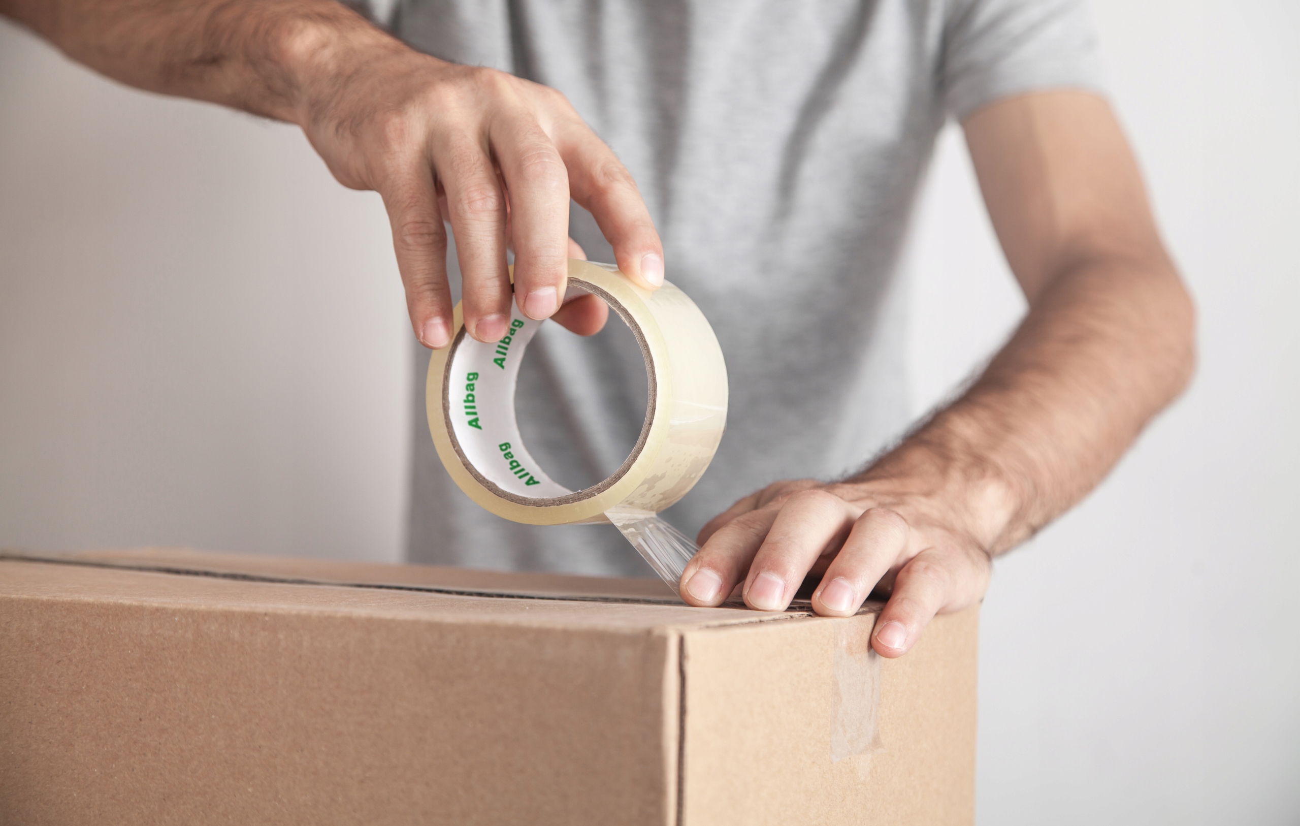 TAŚMA PAKOWA KLEJĄCA 48/50 TRANSPARENTNA 1 SZTUKA Rodzaj kleju akrylowy