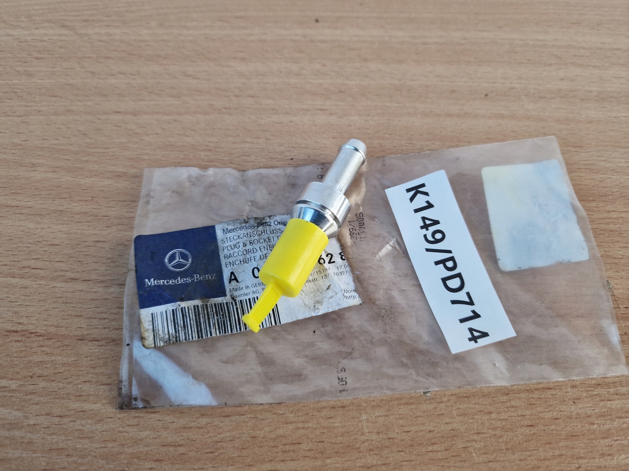 MERCEDES SENSOR ZLACZKA ADBLUE NEU A0049976289