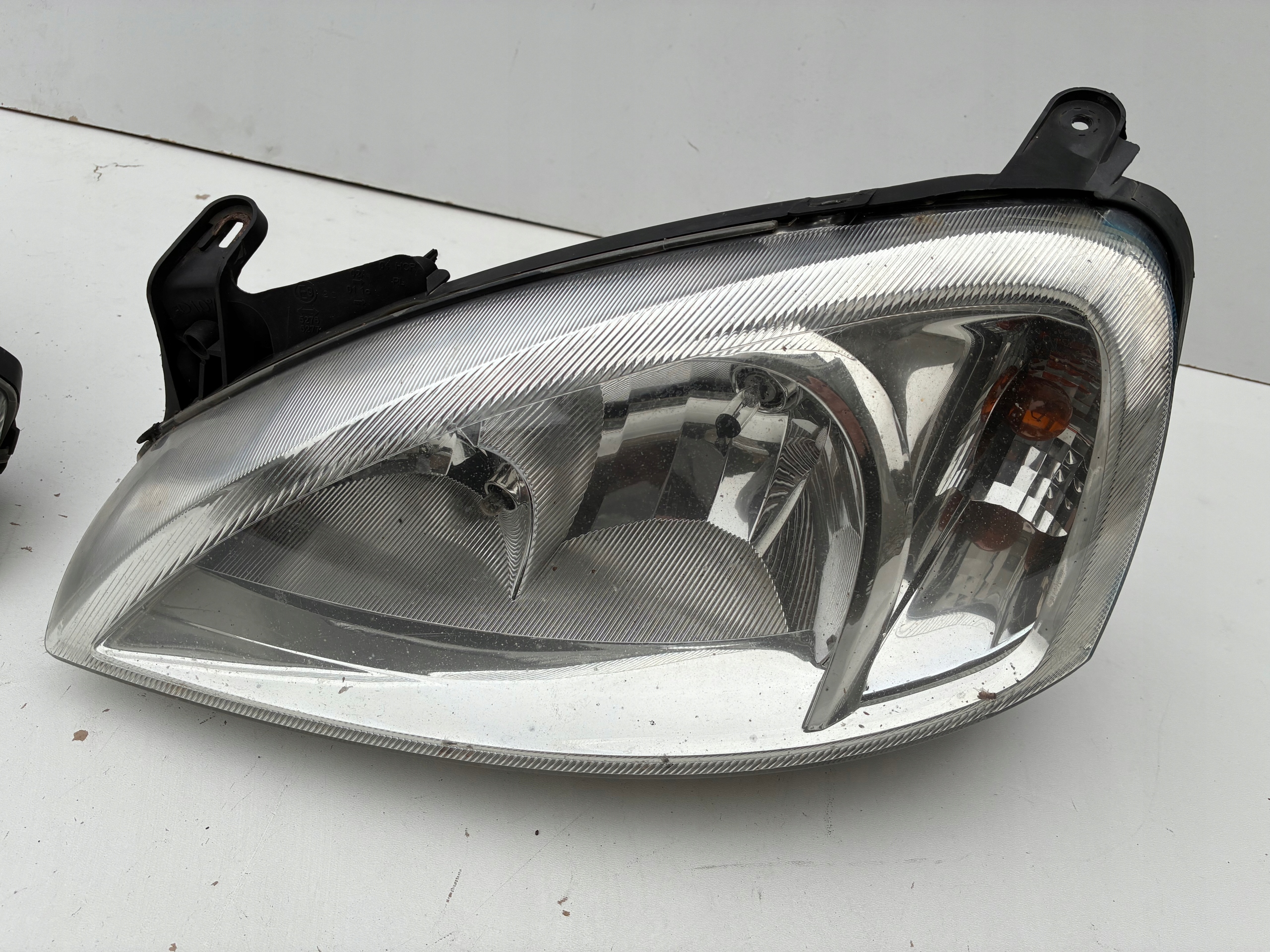světlo Reflektor předek pravý levý Opel CORSA COMBO C Lift