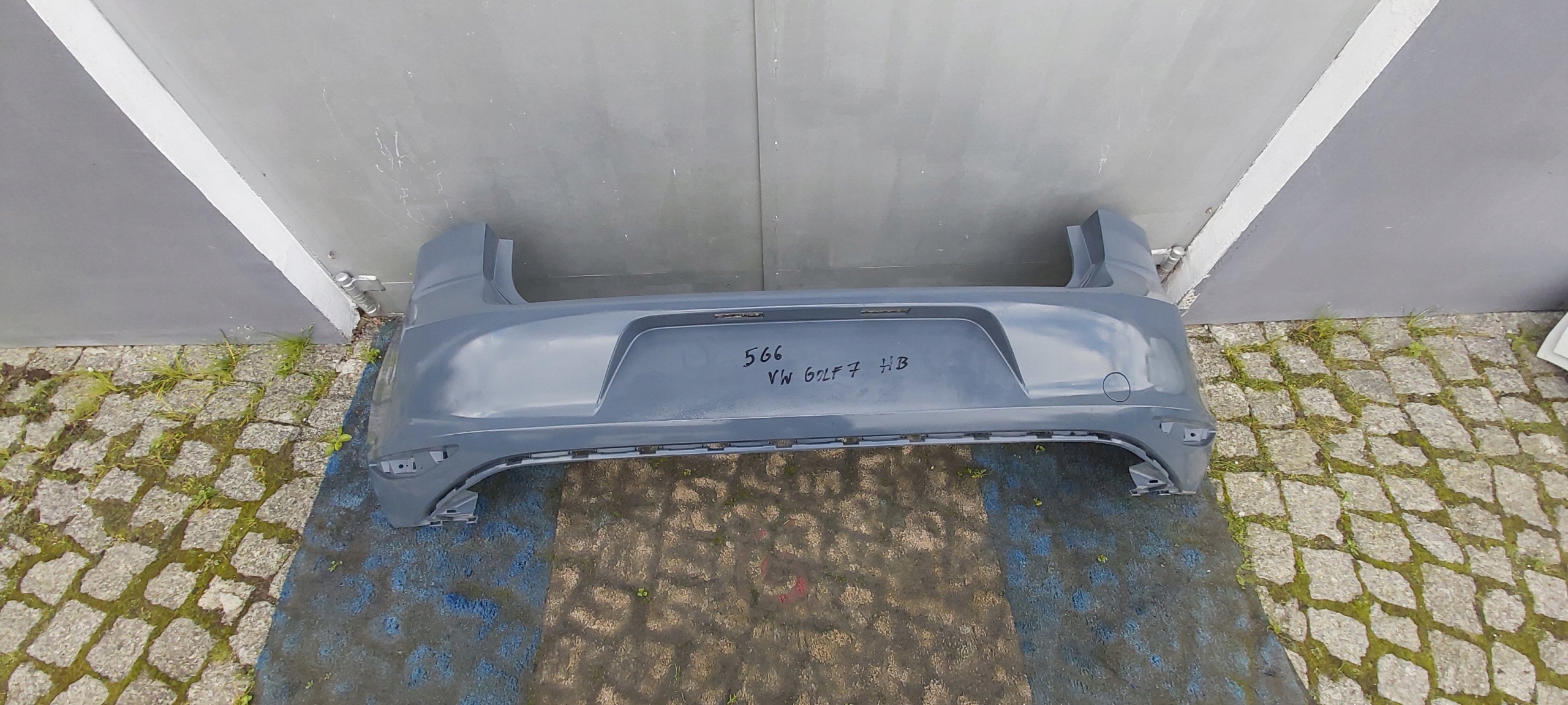 VW GOLF VII HB 5G6807421 ZDERZAK TYŁ