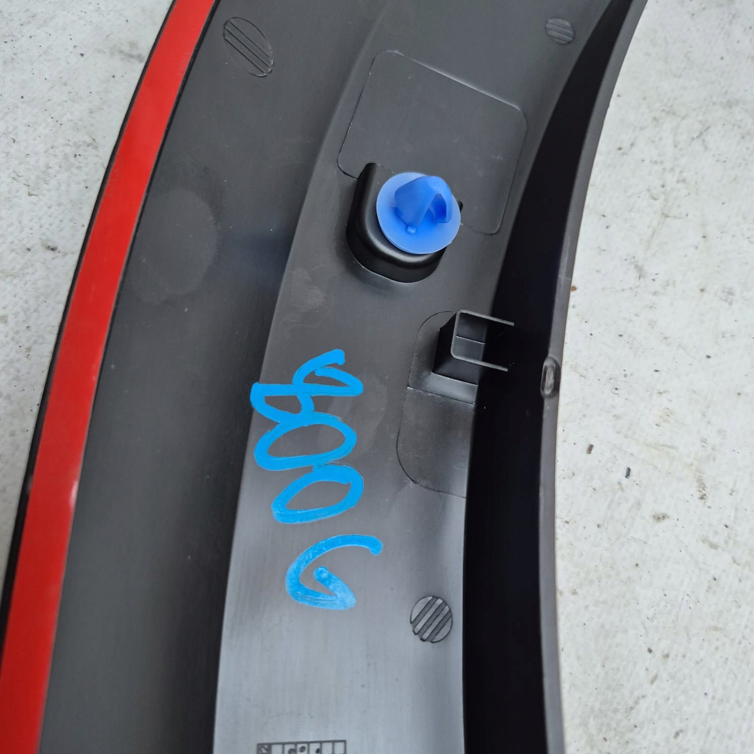 DACIA SANDERO 20- moulding for front left fender 638138150R