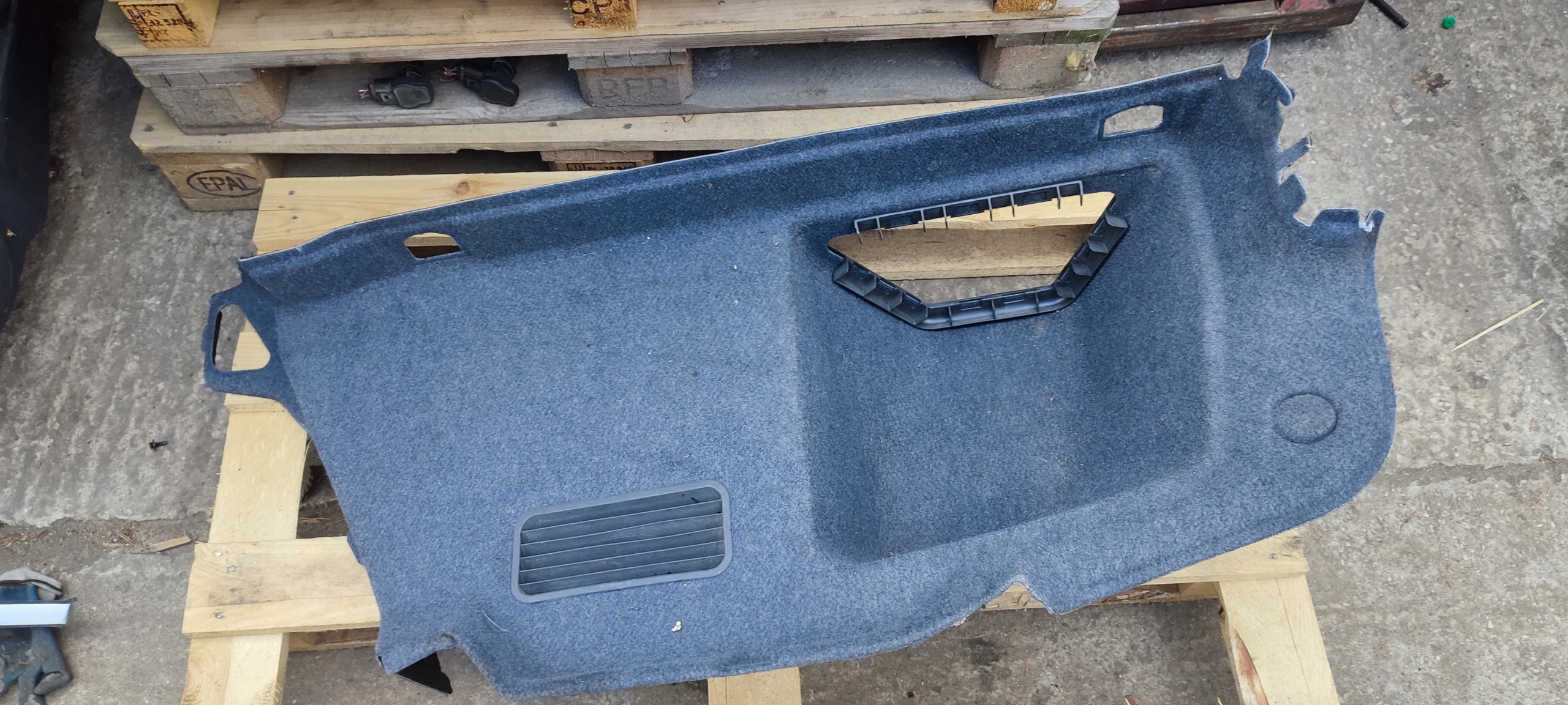 boot upholstery left AUDI A4 B6 sedan 8E5863887A