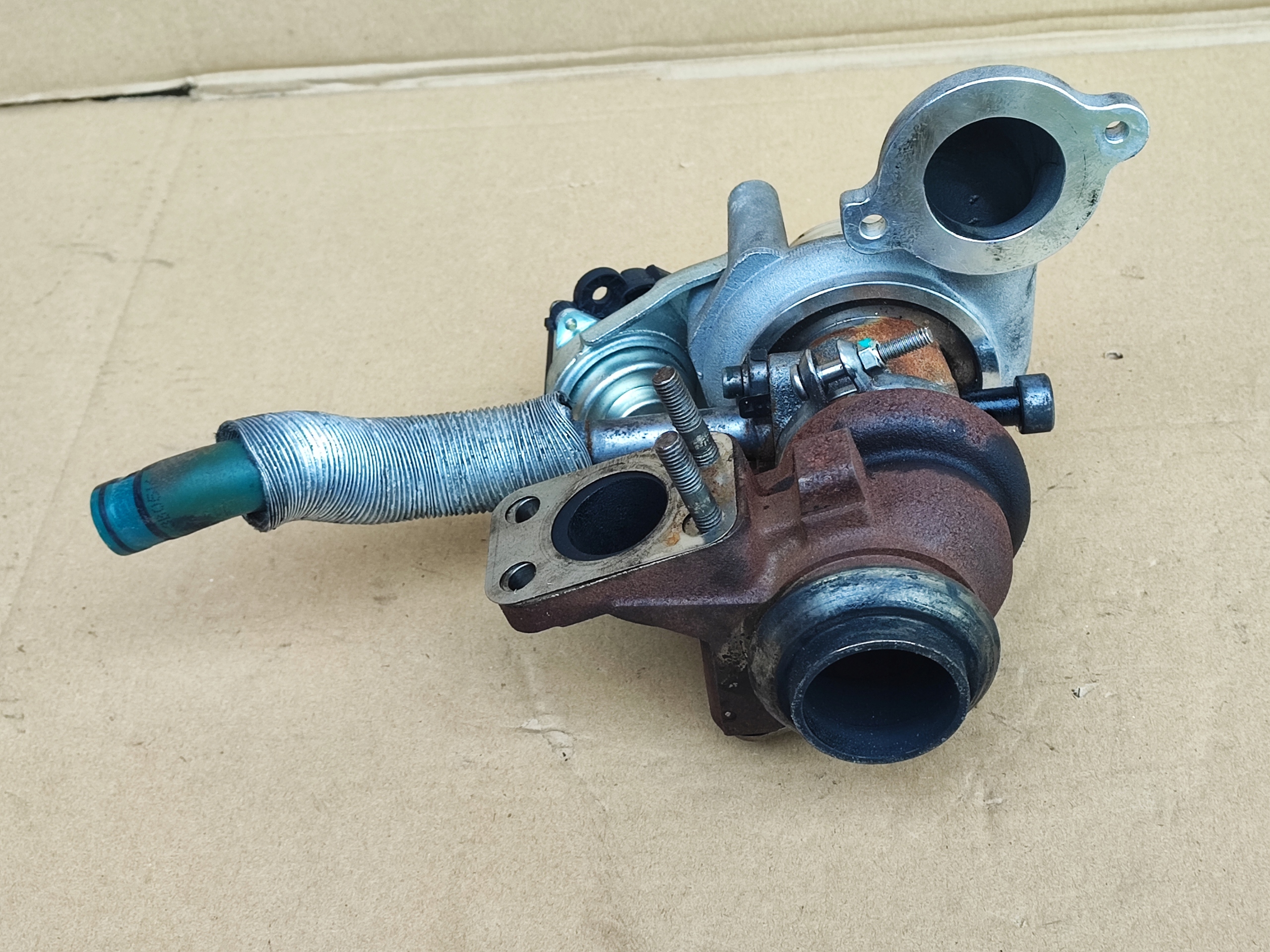 Ford Fiesta MK7 2016r LIFT 1.5 TDCI turbosprężarka turbina turbo Numer katalogowy oryginału Fiesta MK7 LIFT 1.5 TDCI turbosprężarka