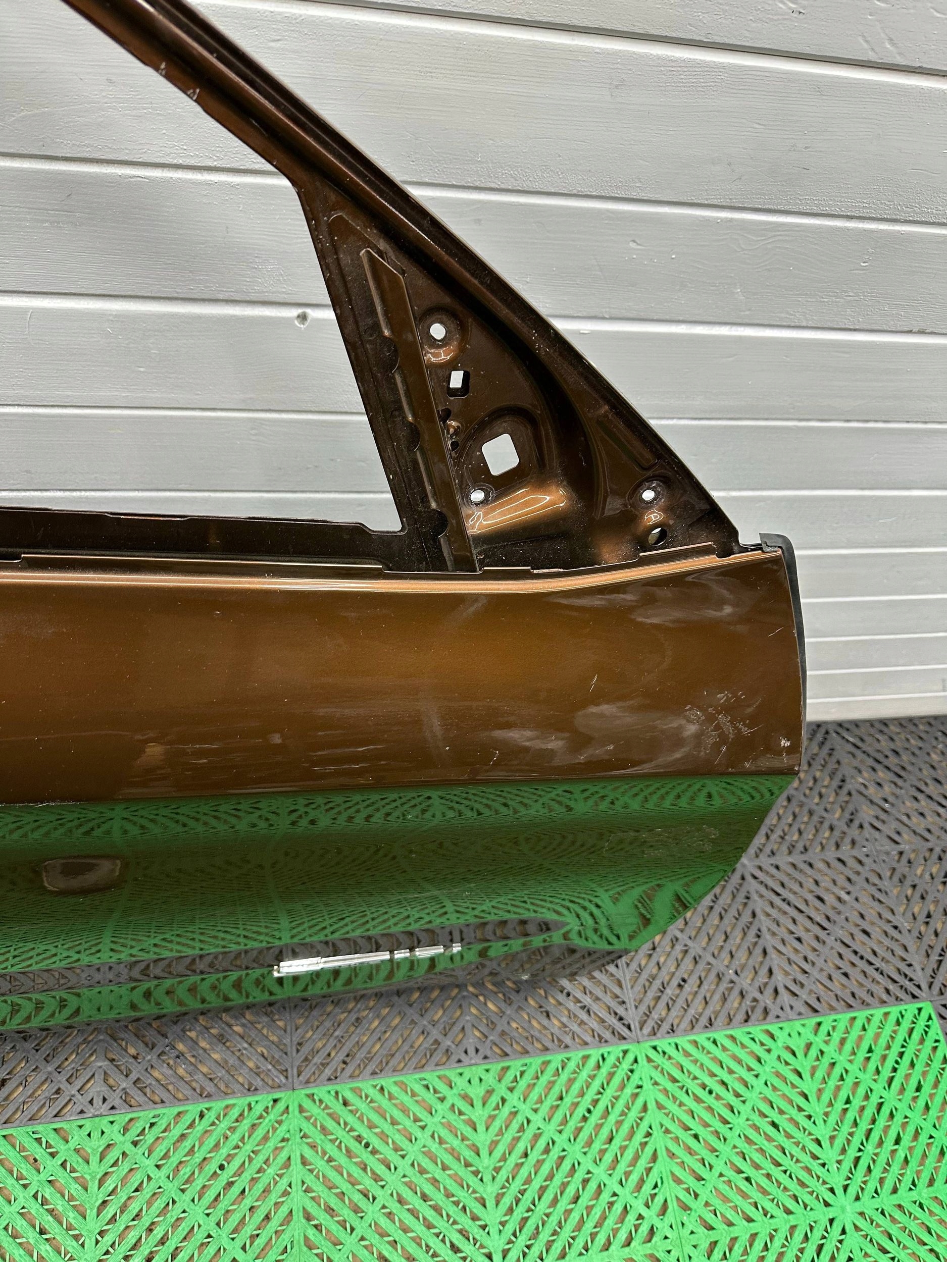 door front front side right BMW X1 F48 F49