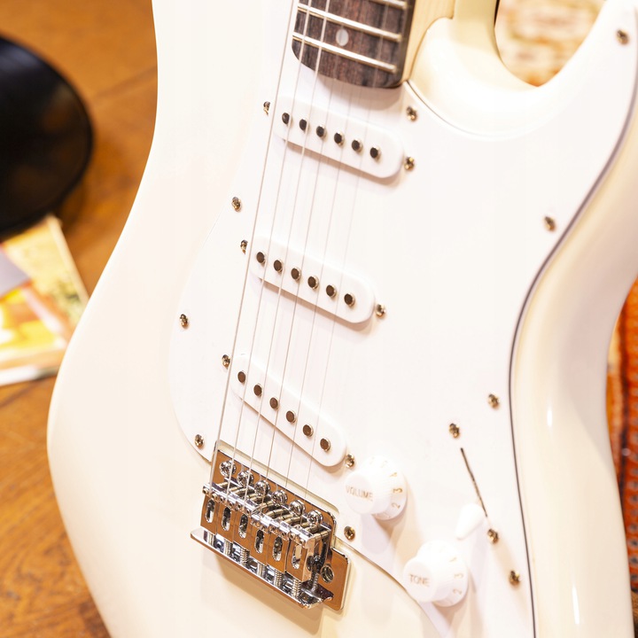 Zestaw GITARA ELEKTRYCZNA WMACNIACZ TUNER dodatki Liczba strun 6 strun