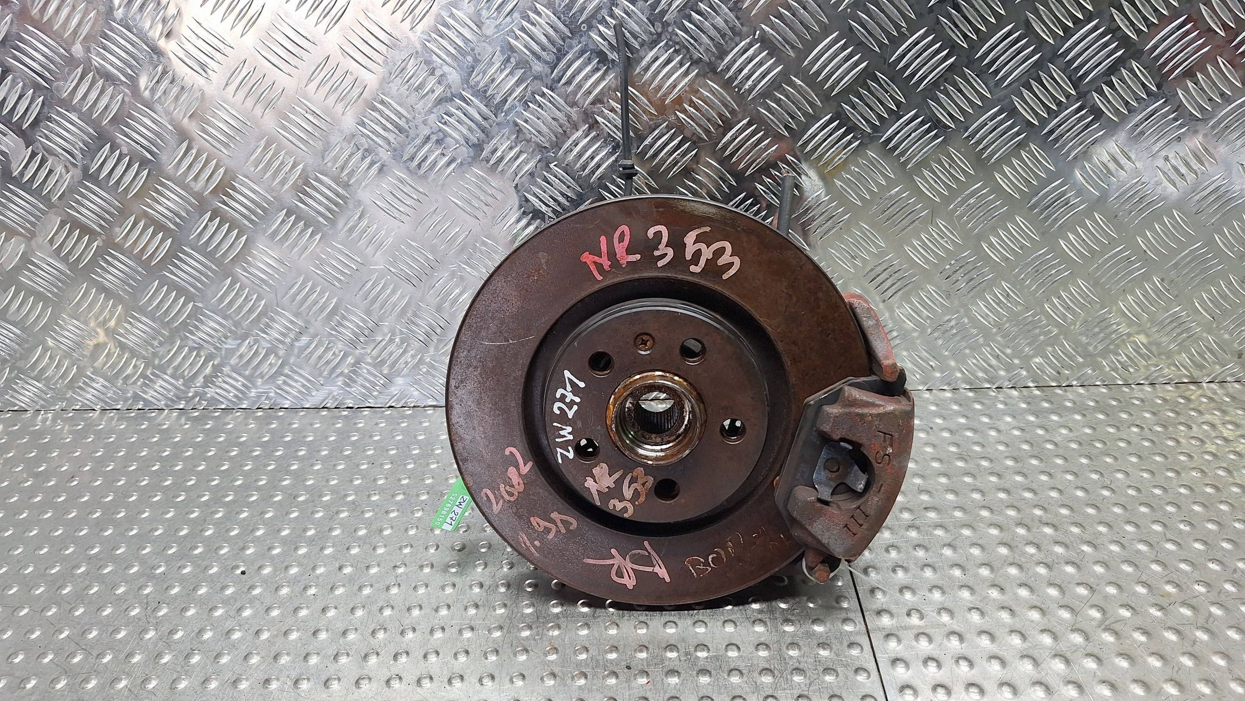 Mozzo FUSELLO Destro Anteriore 1J0256AF VW GOLF IV A3 8L LEON e OCTAVIA e BORA 1.9D