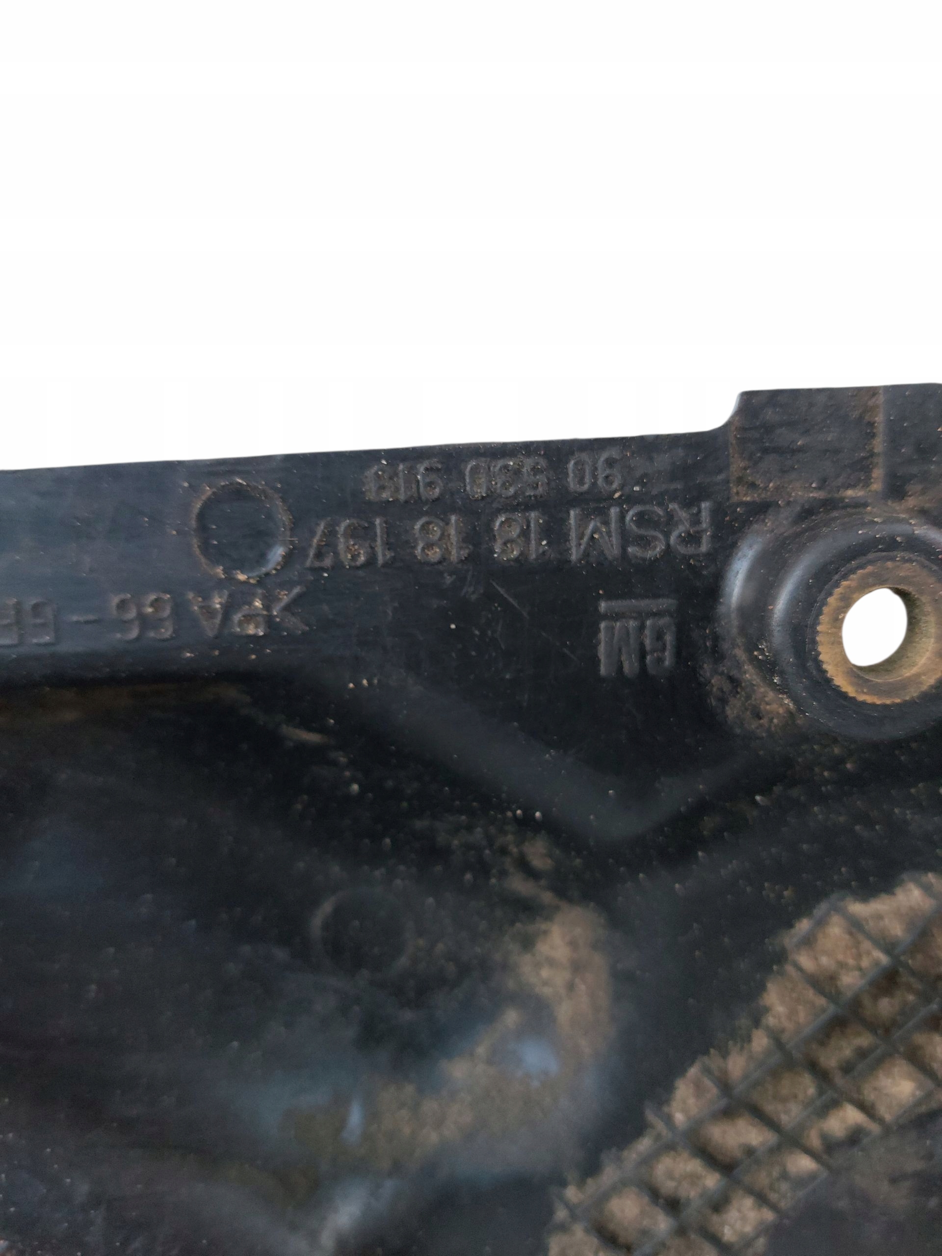 Couvercle carter distribution OPEL ZAFIRA B 1.6 Essence 1818197