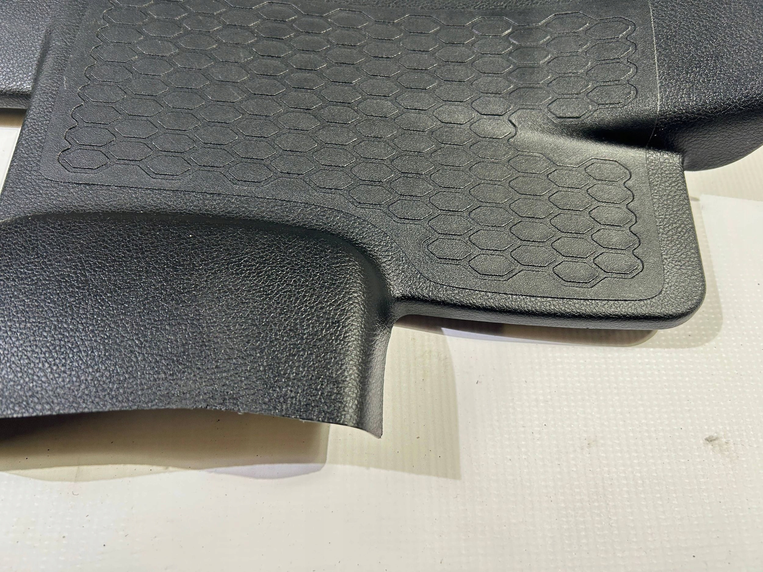 moulding cover threshold right rear part rear. right Dodge Durango 2014