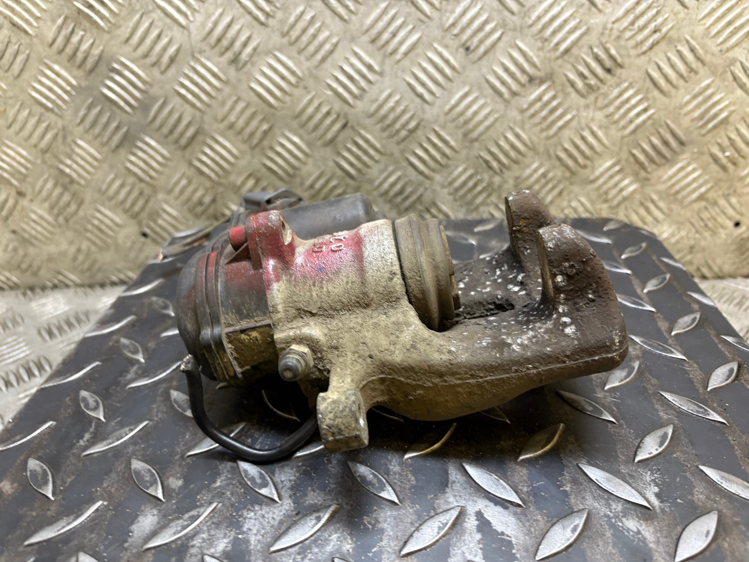 caliper brake right rear part rear RENAULT MEGANE 4 3233884