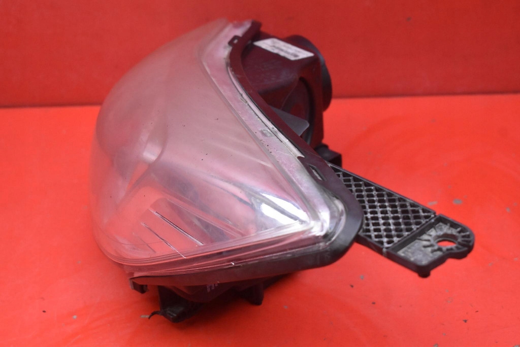 REFLEKTOR left light front EU BM51-13W030-AH FORD FOCUS MK3 11-15