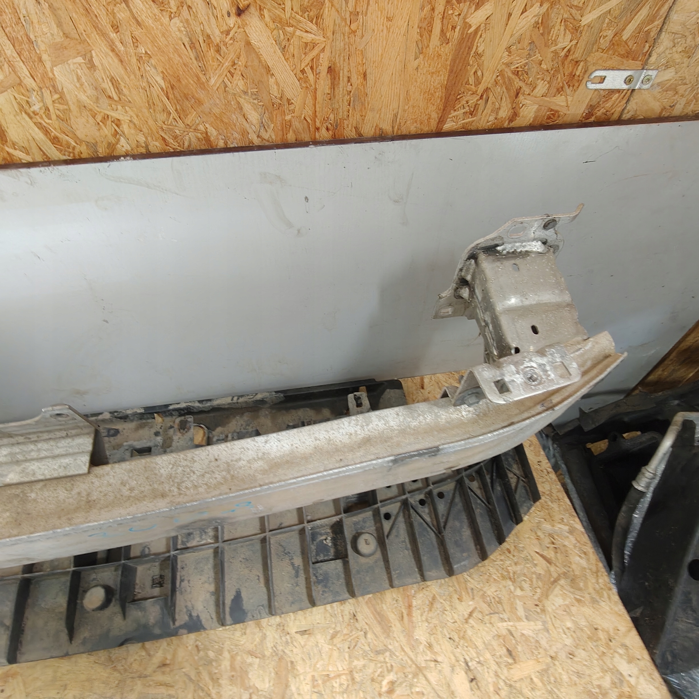 sider below bumper front front PEUGEOT 2008 and
