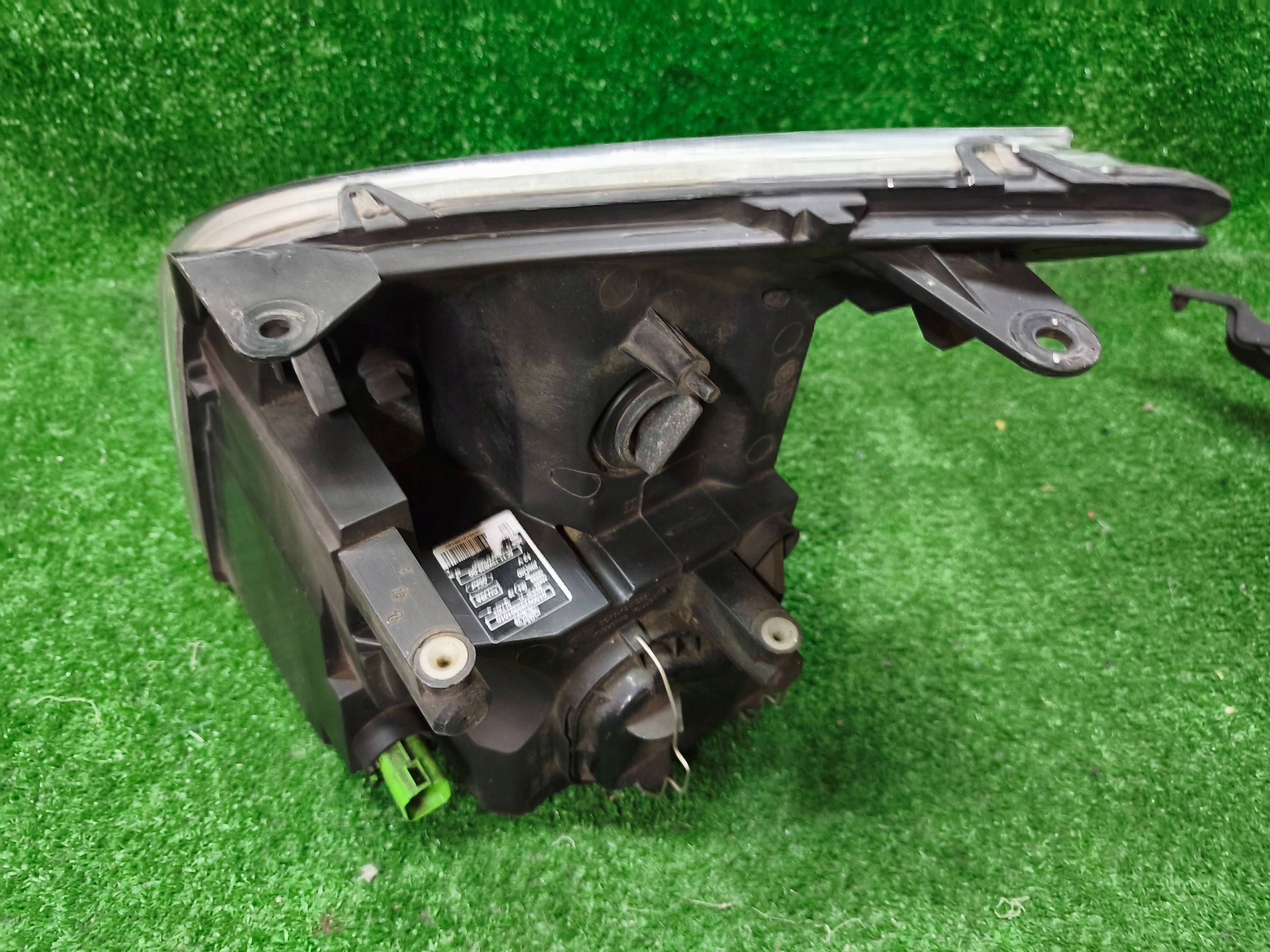 REFLEKTOR rechts vorne FORD TRANSIT MK7 NR.R1280