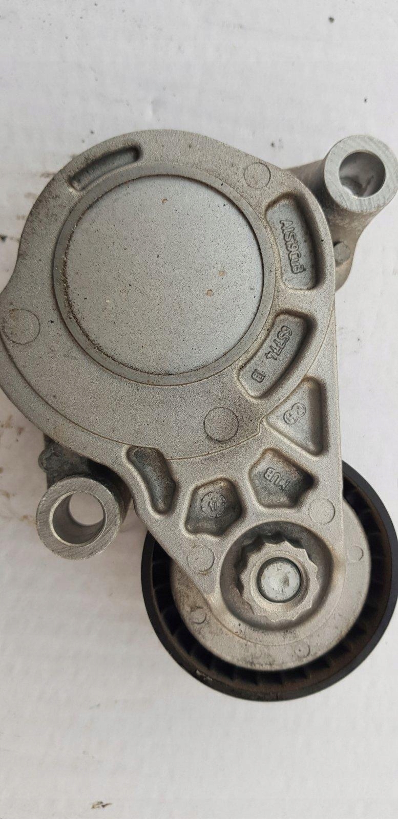 NAPINACZ ROLKA BMW F32 F30 F20 MINI 2 0T 8570439 Car type Passenger cars