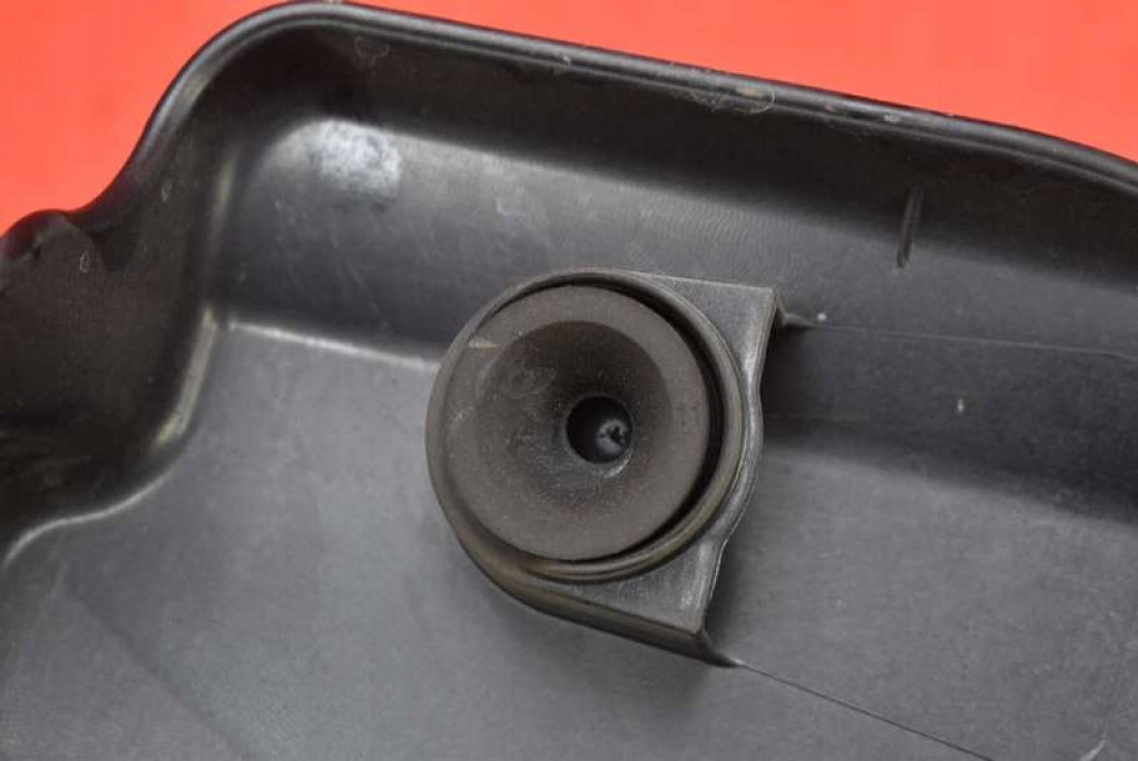 opel oe 12677173 крышка Двигателя