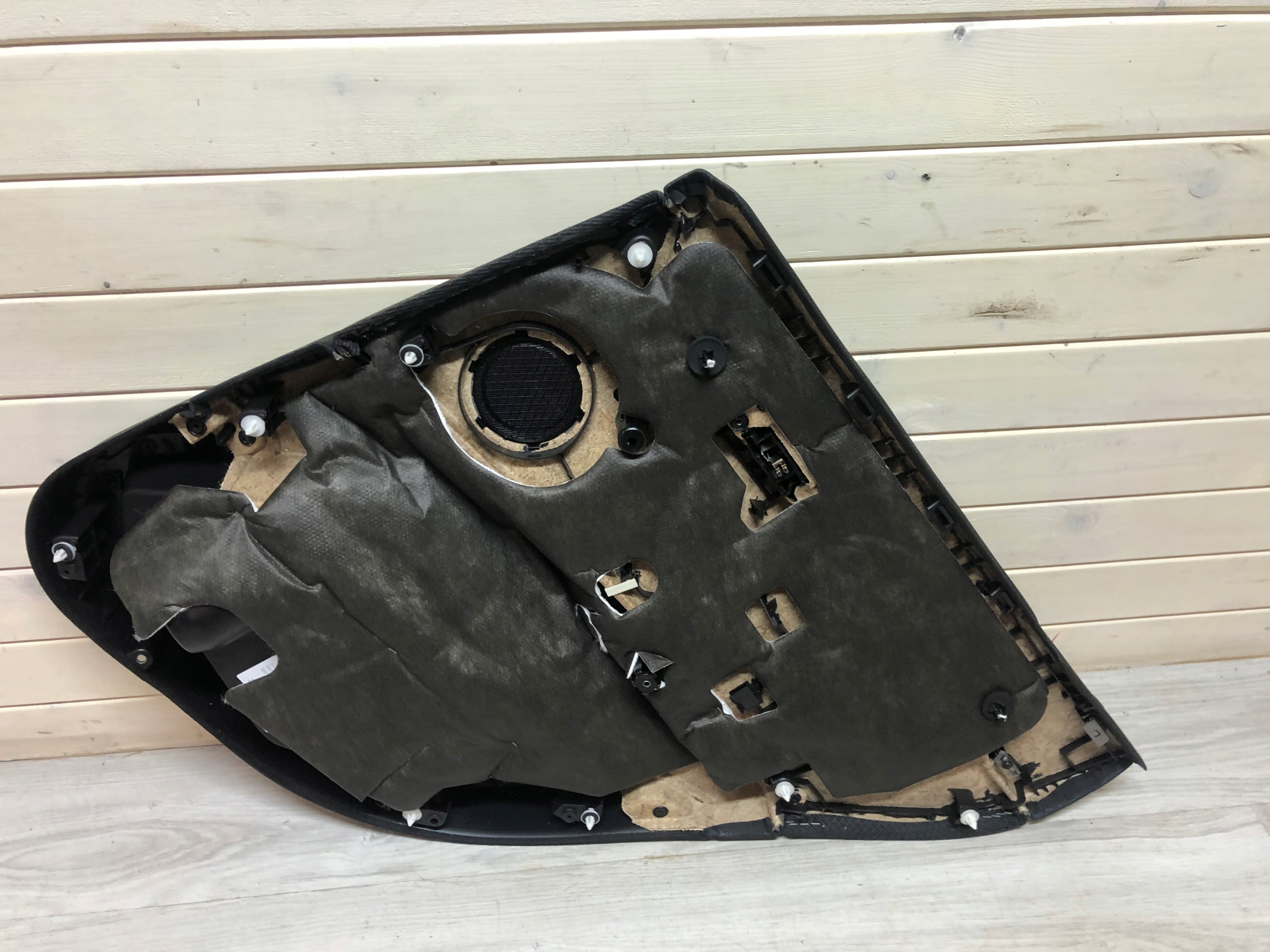 BMW X1 F48 side door TYLNI left