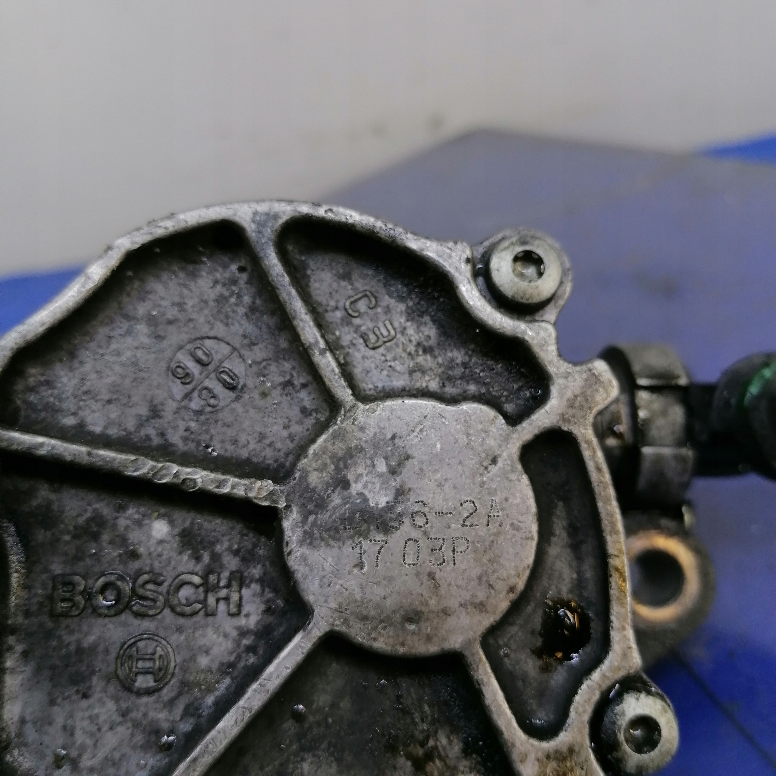 Bosch D1562A насос вакум