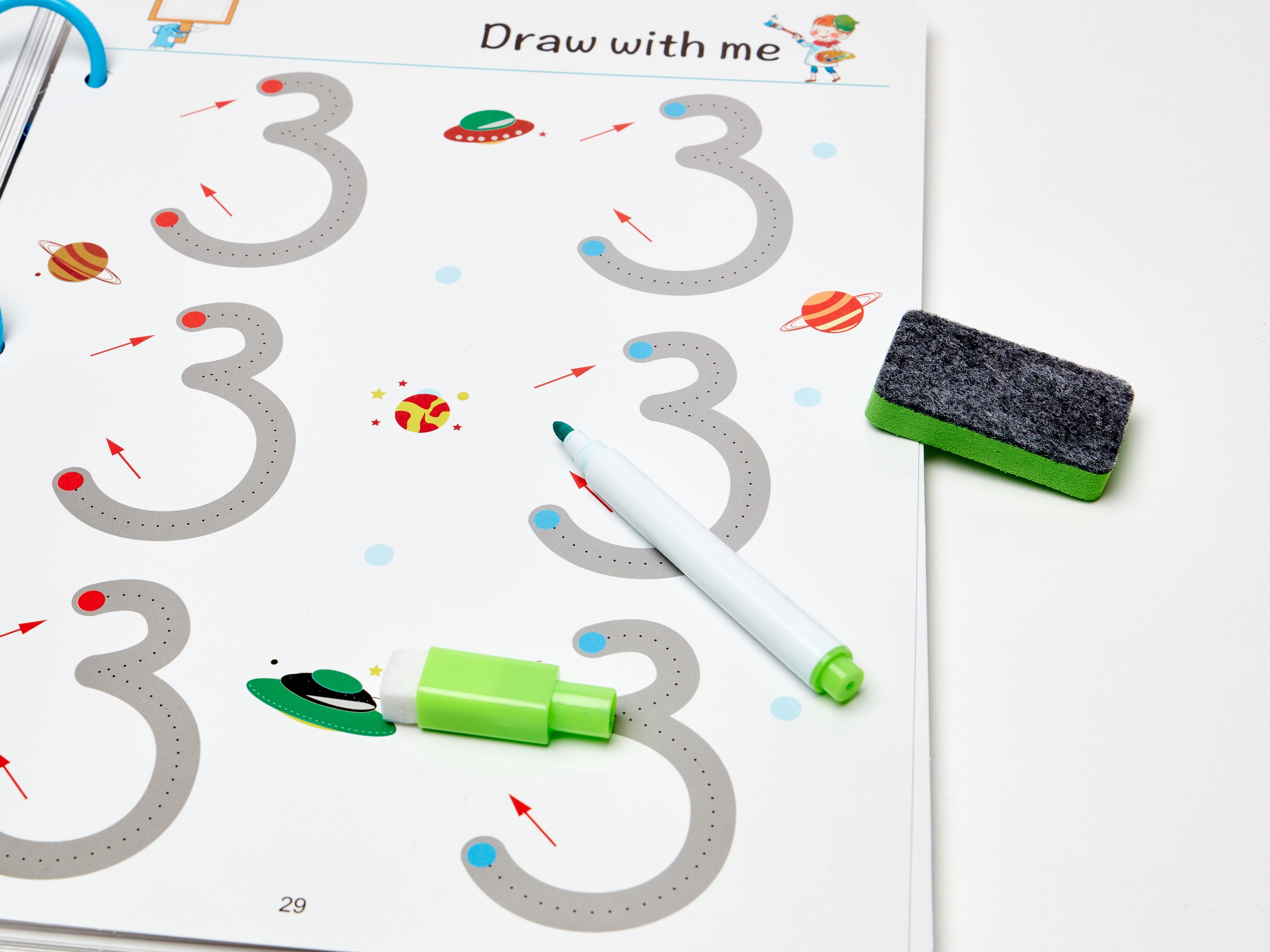 Książeczka zeszyt do nauki pisania zmywalna z pisakami trening ręki 64 str. Rodzaj nauka pisania