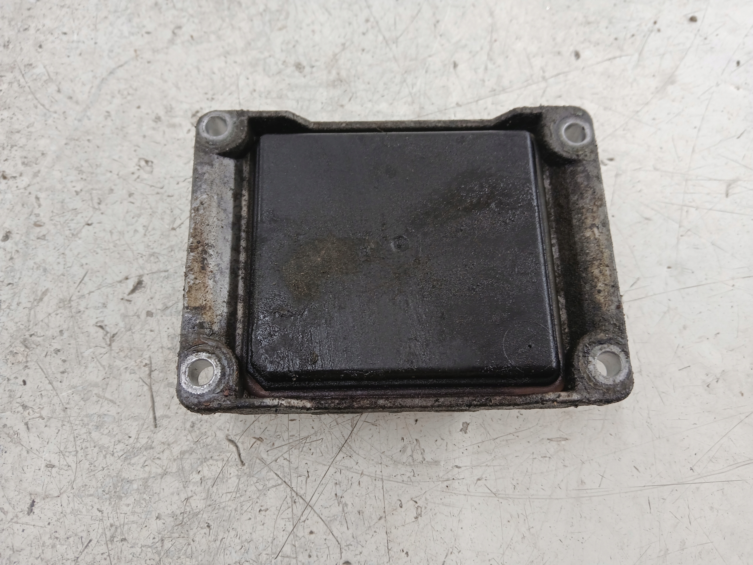 OPEL CORSA C 1.0 control unit of the engine 55350551
