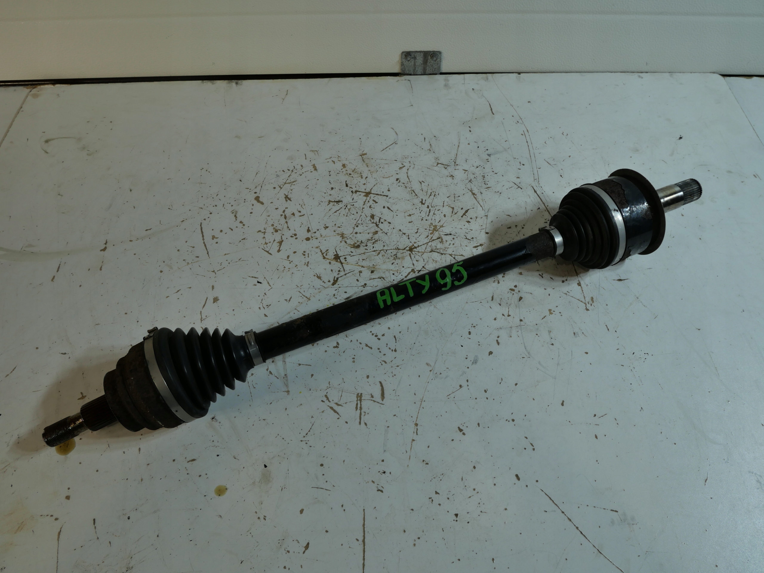 semi-axis left A4473503900 MERCEDES VITO III