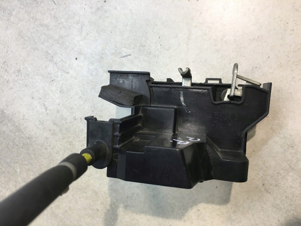 lock door right front FIAT DOBLO and FL