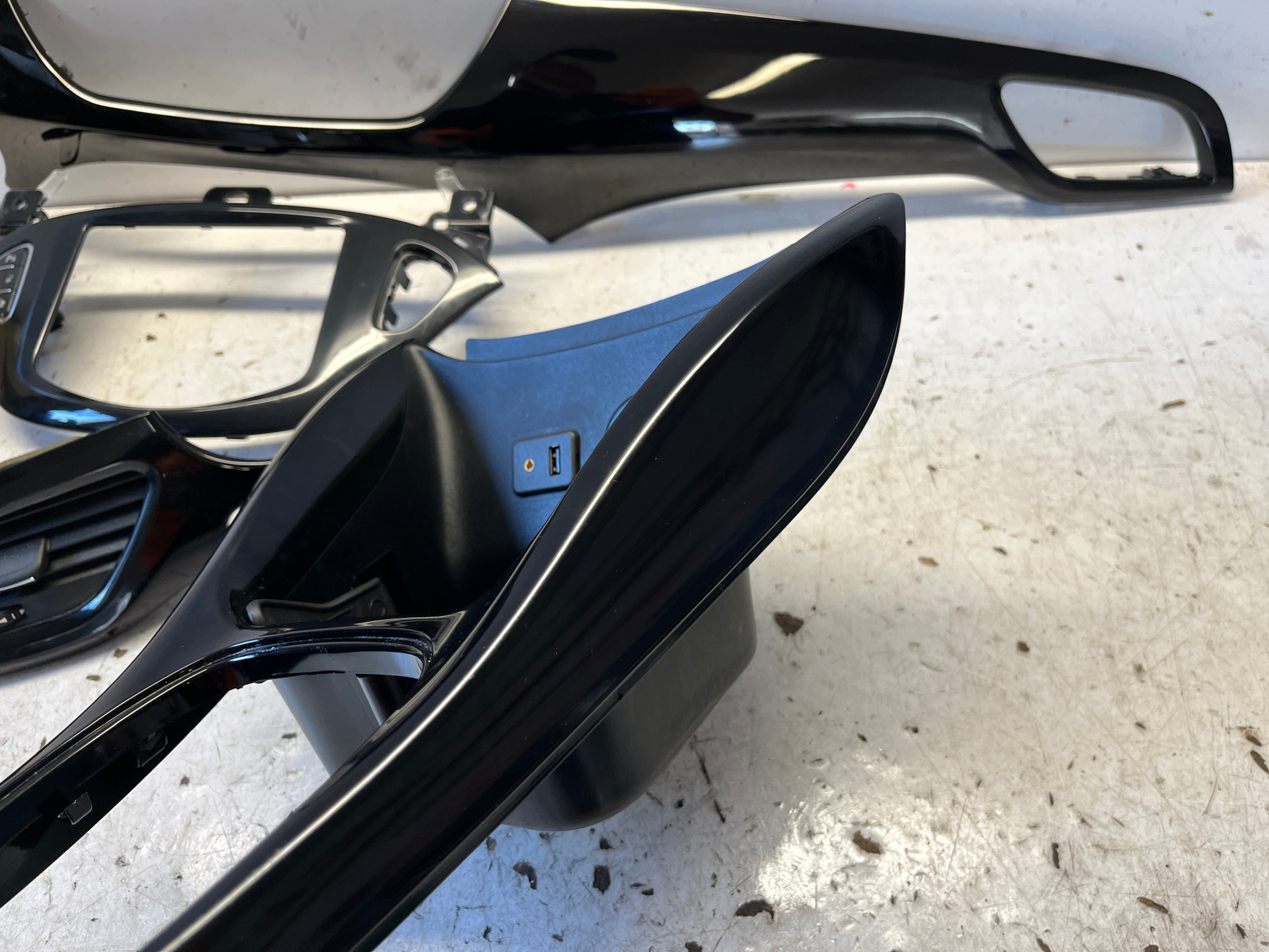 OPEL CORSA E DEKORY Console du tableau de bord RADIA Noir POLYSK PIANO