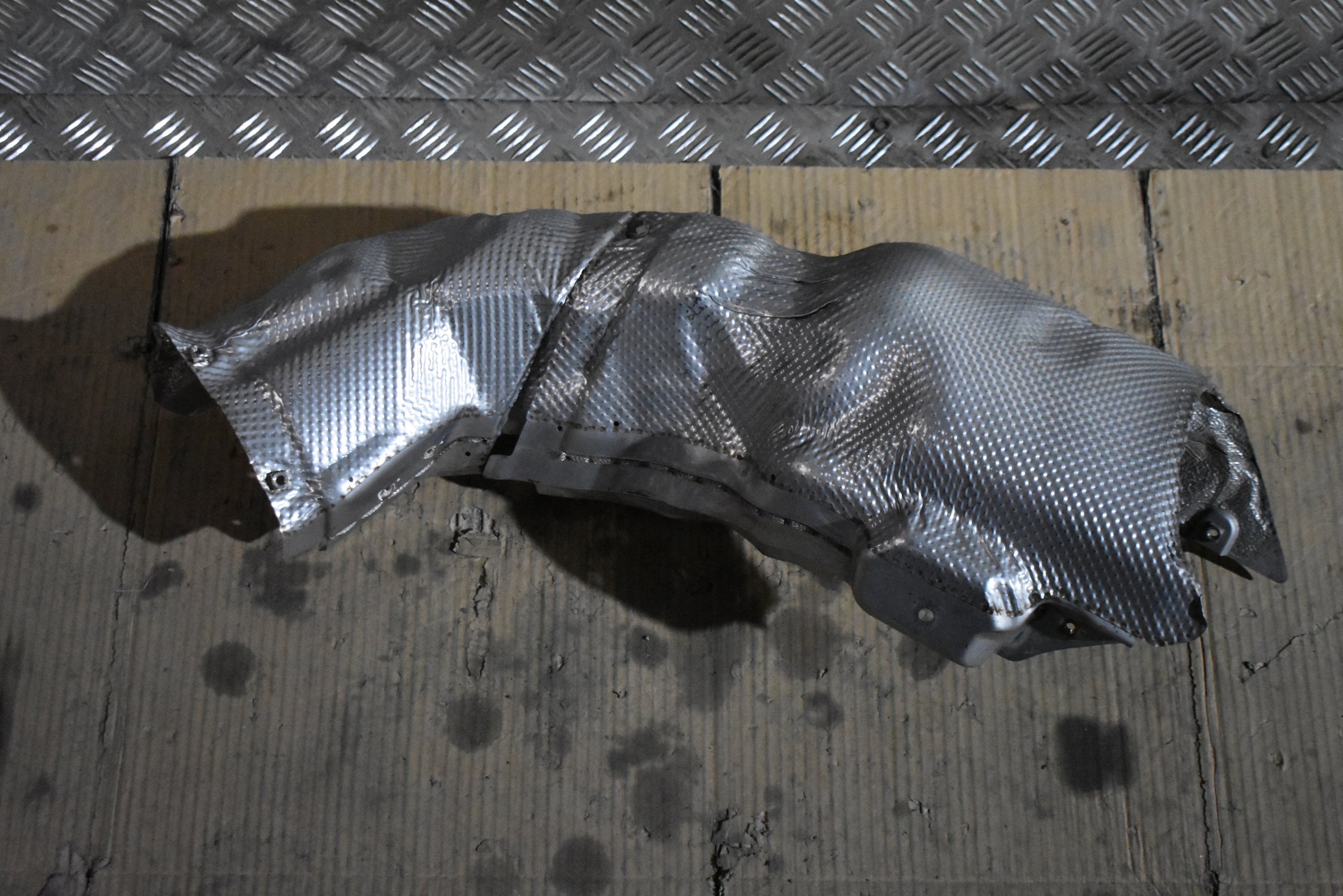 IDEALNA BLENDE ABDECKUNG TERMICZNA PORSCHE PANAMERA 971 TURBO 1