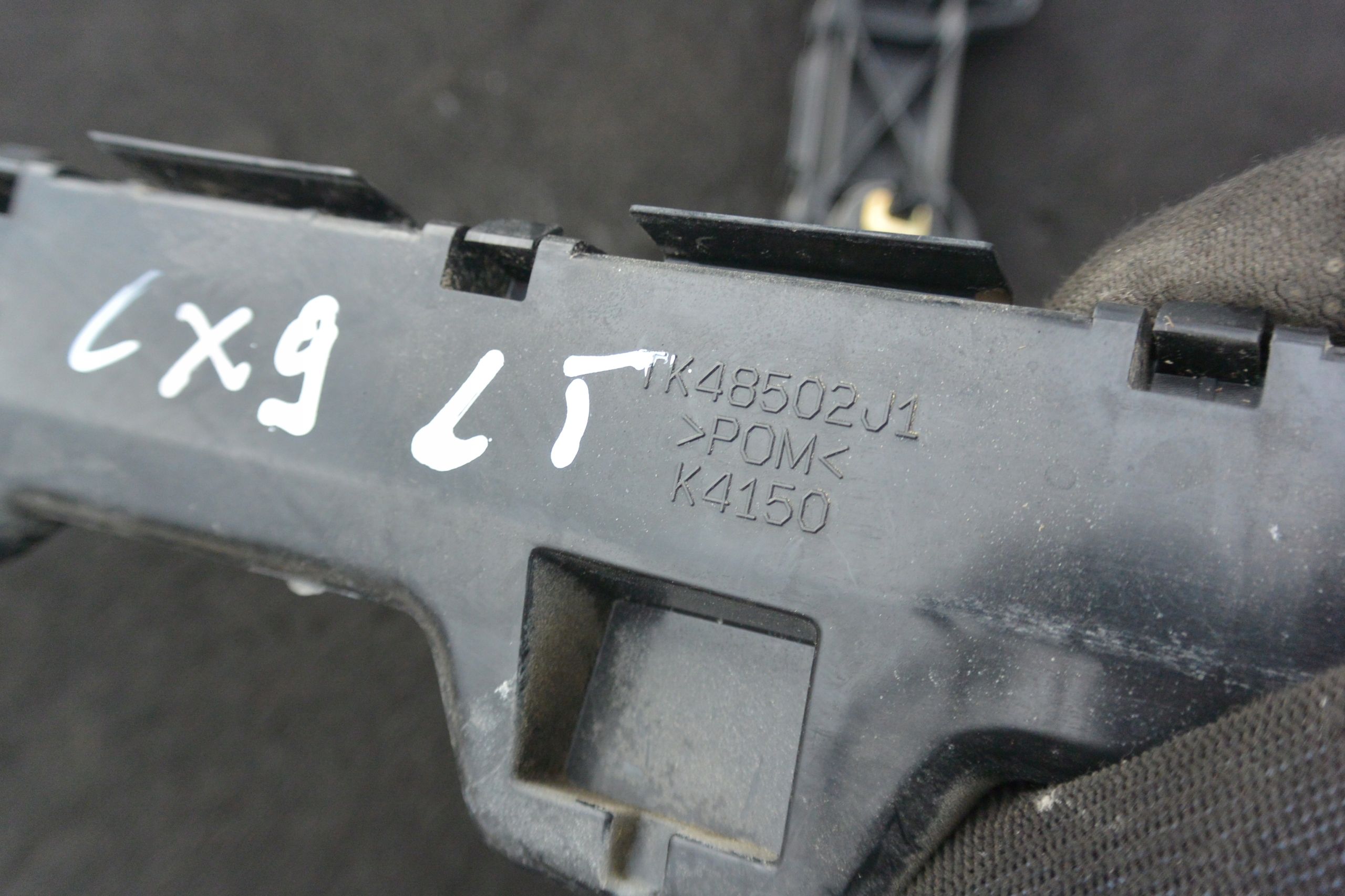 MAZDA CX9 II 16- bumper bracket rear part left right