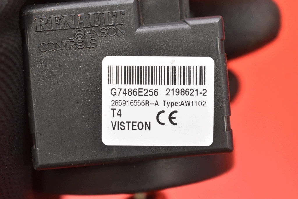 ignition key 487003947R DACIA DOKKER 1.6 SCe 102 KM 12-17