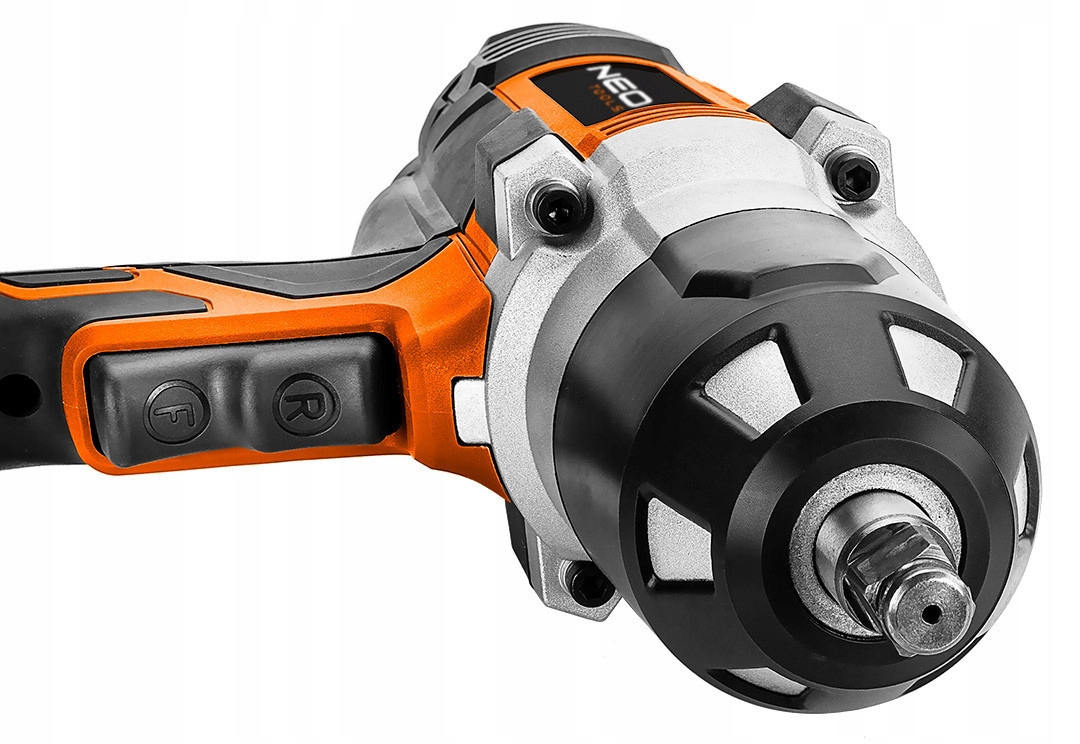 ZESTAW KLUCZ UDAROWY, 950 NM NEO TOOLS + NASADKI Napięcie (V) 230 V