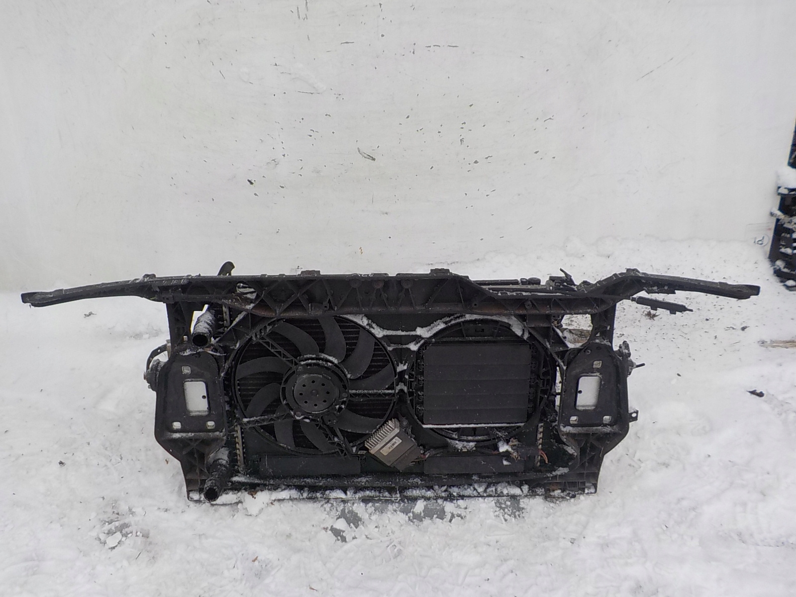 350 AUDI A4 B8 A5 8T support panel for radiators radiator 2,0 TDI