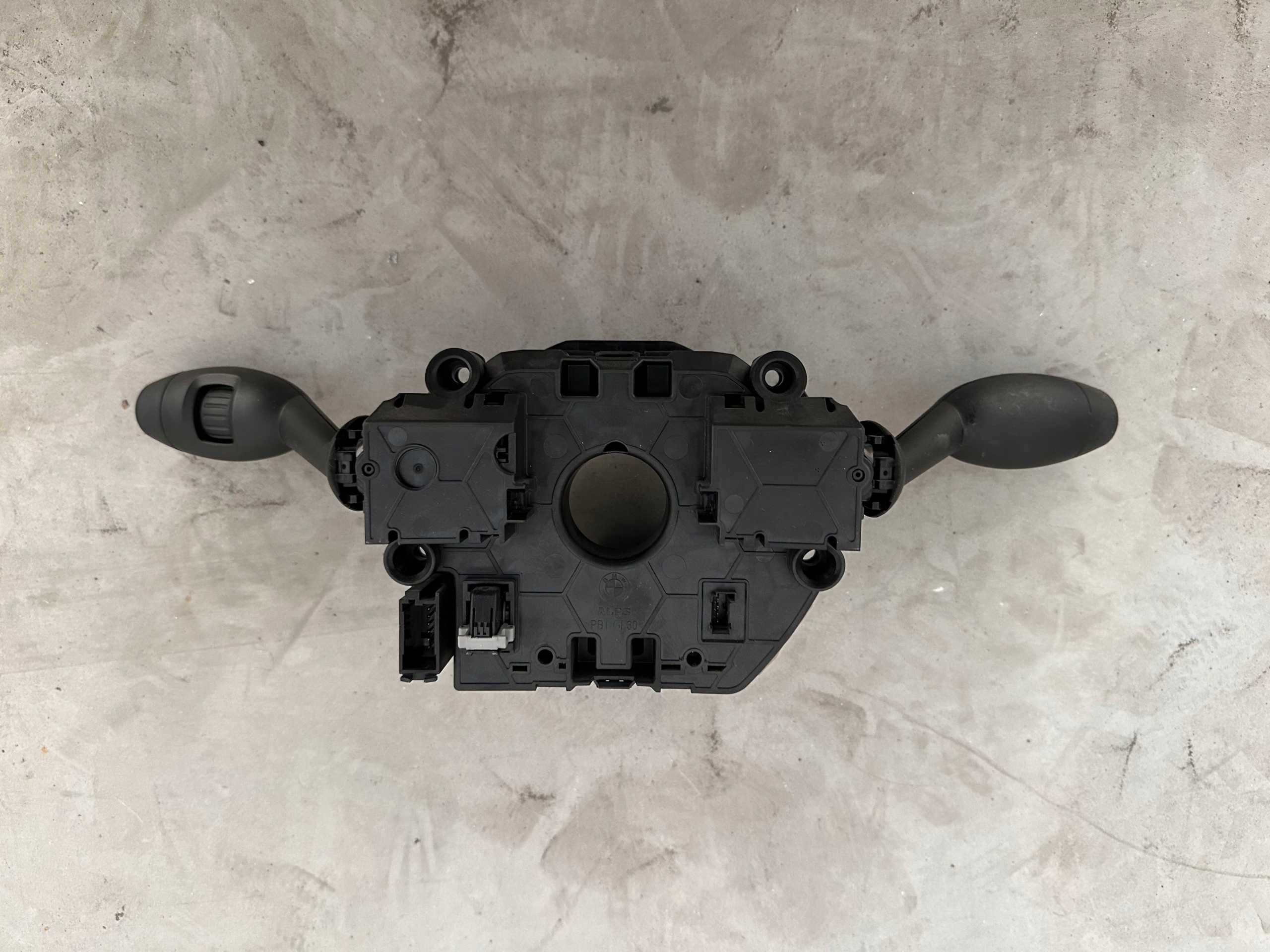 MINI CLUBMAN F54 steering wheel levers and controls ring control