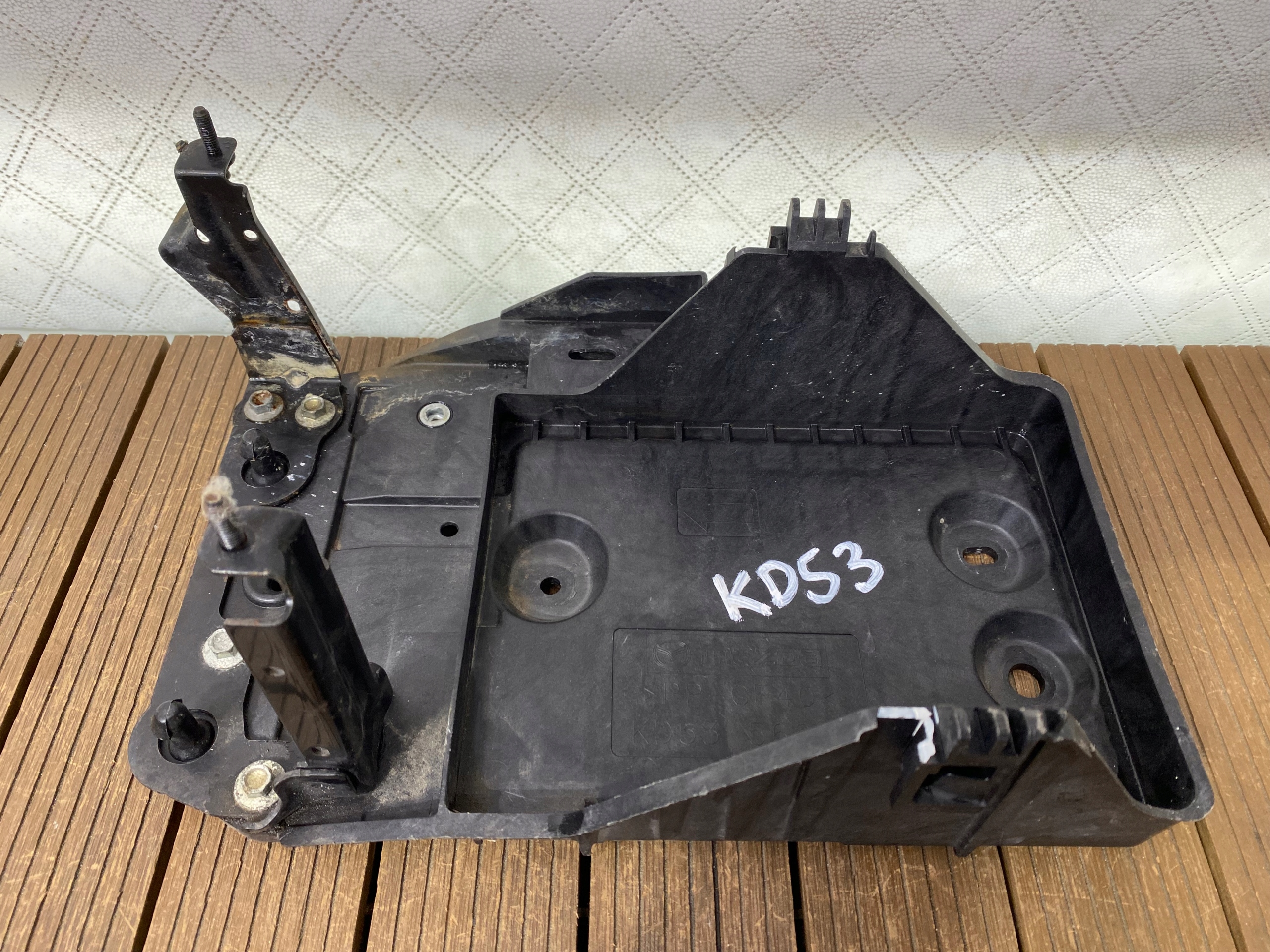 MAZDA CX-5 e KD 12-17 Porta per batteria KD5356041 OE